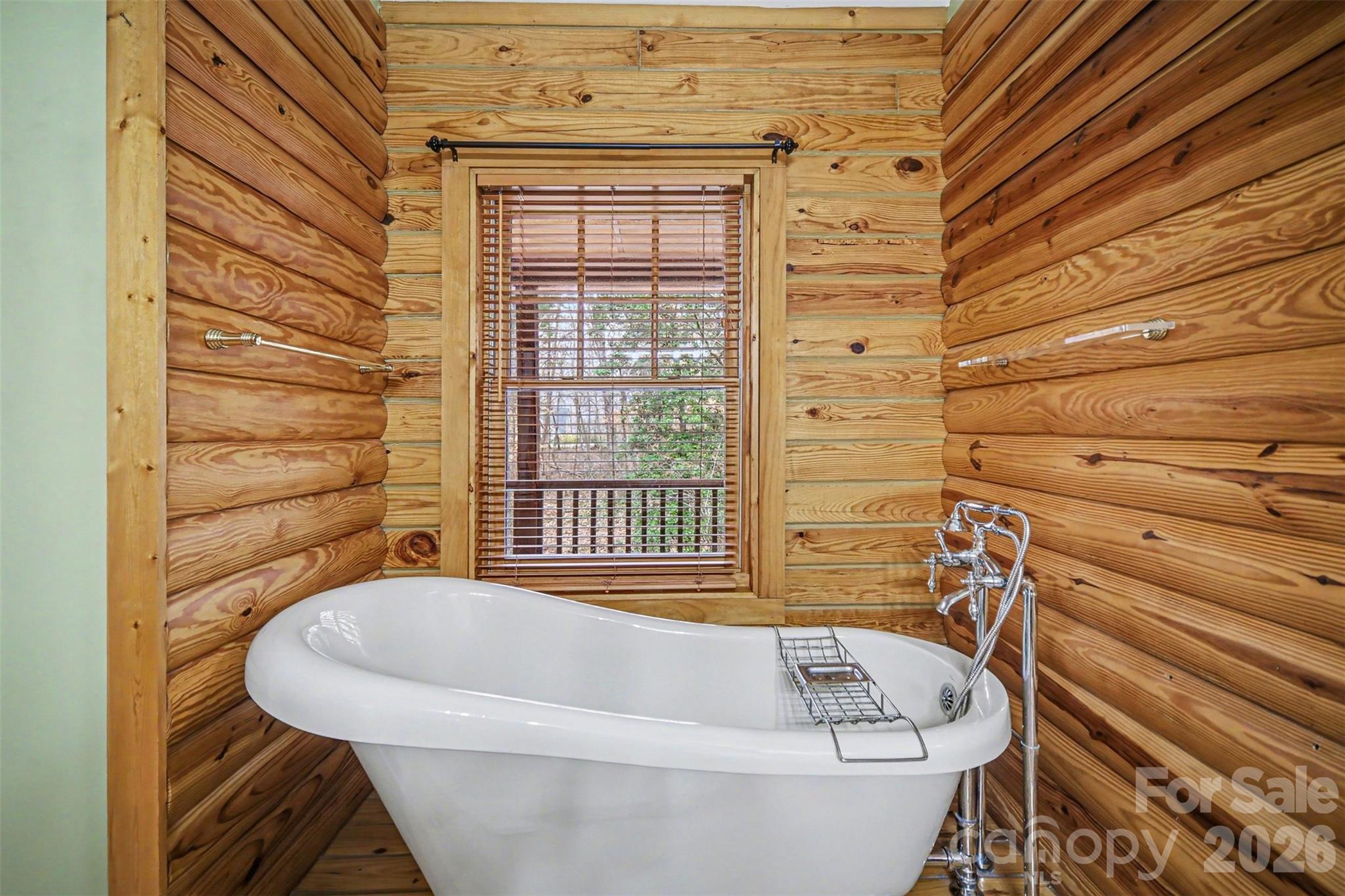 SHADY OAKS - Residential