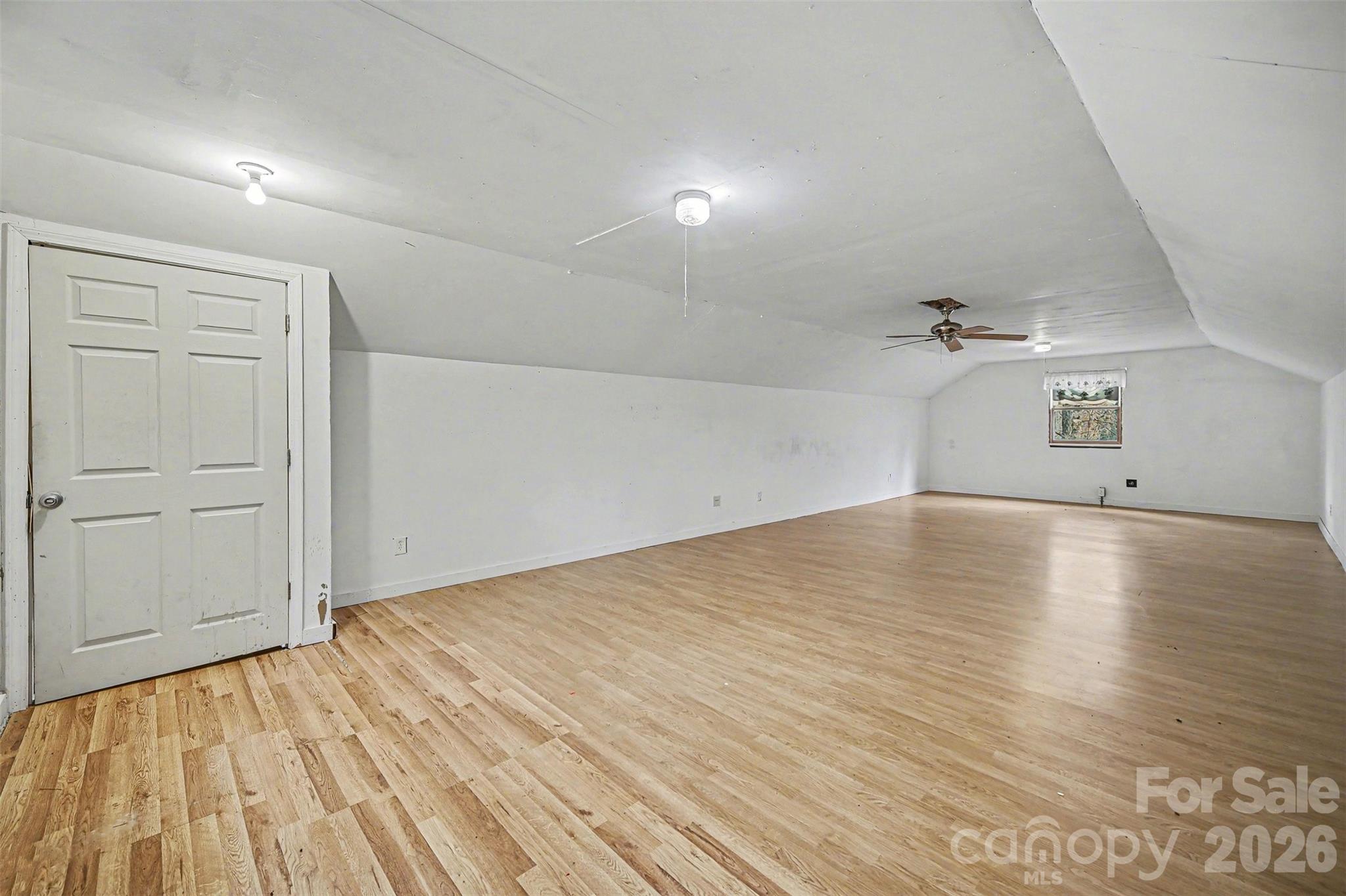 SHADY OAKS - Residential