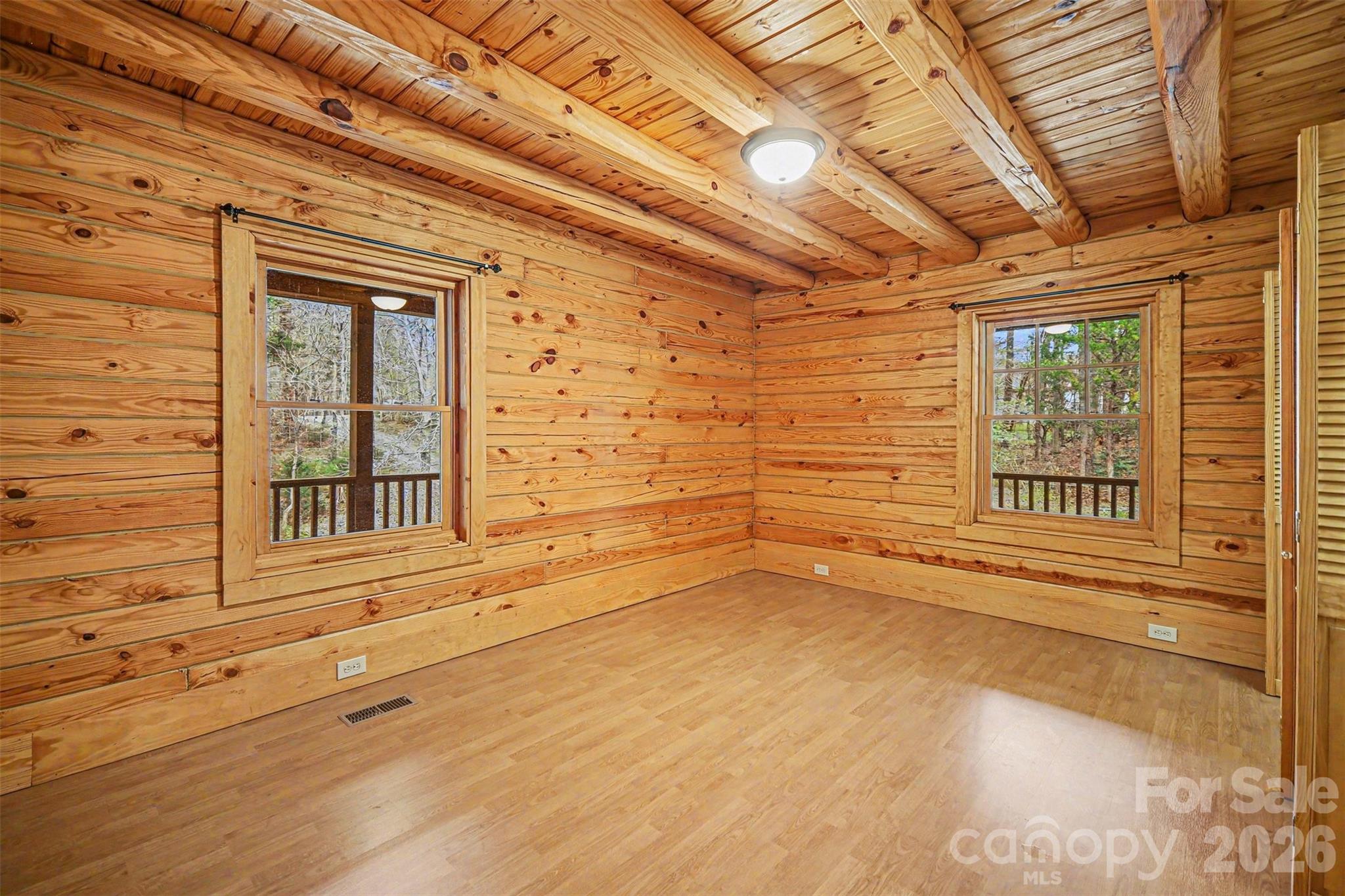 SHADY OAKS - Residential