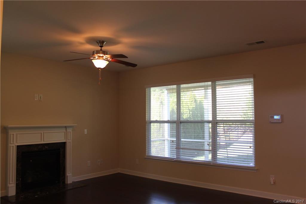 The Vineyards on Lake Wylie - Residential Lease