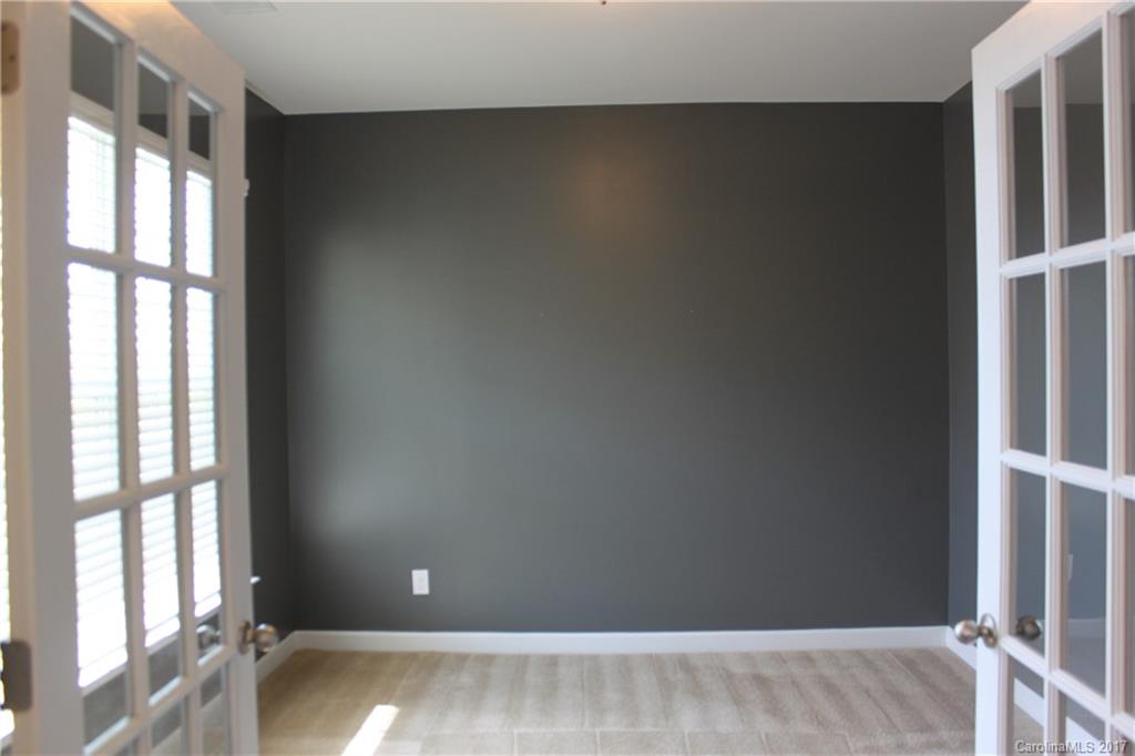 The Vineyards on Lake Wylie - Residential Lease