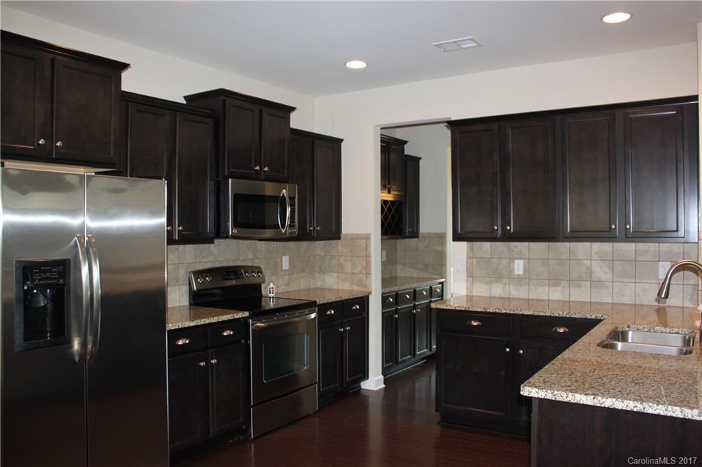 The Vineyards on Lake Wylie - Residential Lease