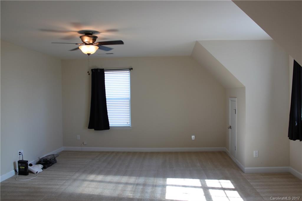 The Vineyards on Lake Wylie - Residential Lease