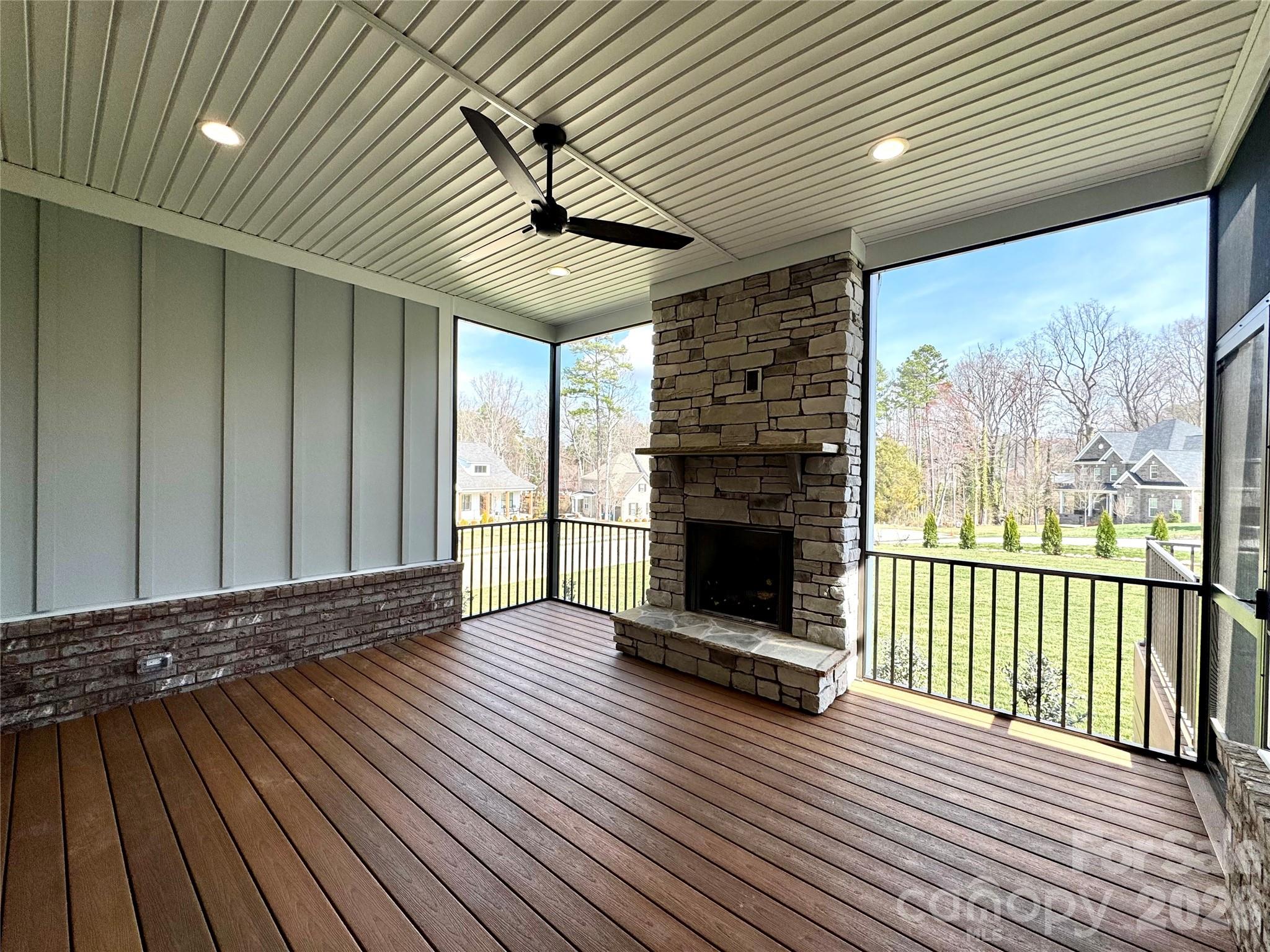 Irish Creek - Residential