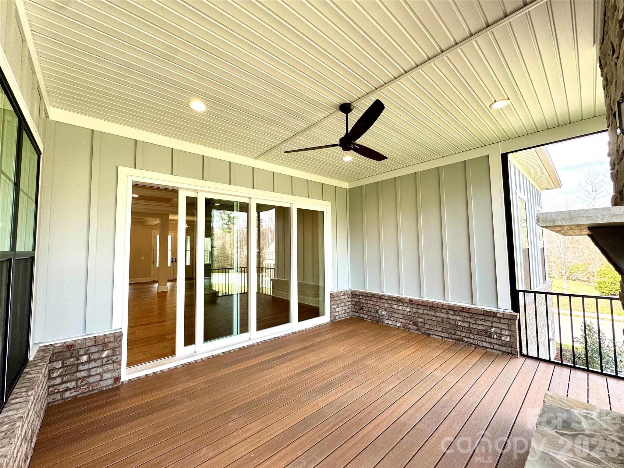 Irish Creek - Residential