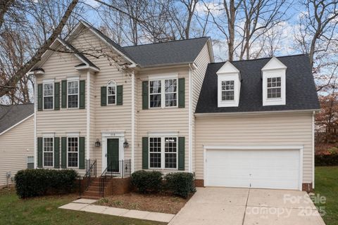 Photo of 118 Meadow Pond Lane, Mooresville, NC 28117 (MLS # 4329256)