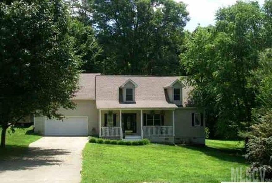 Beautiful home on 1.26 Acres at the end of Hull Dr.  Wonderful private back yard with lots of trees and 16x28 outbuilding! The main floor offers: Open floor plan, Master Suite, Fireplace, Granite counter top/Kitchen, Formal Dining area, Double Garage, Rocking Chair front and back porch. 2nd Level Offers: Bonus Room w/closet, additional bedrooms and large full bath. 2015 Updates: interior paint, new microwave. If you want privacy in a neighborhood this is the house for you! CALL TO SEE TODAY!