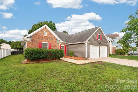 Photo of 8424 Hirsch Drive, Charlotte, NC 28277 (MLS # 4411404)
