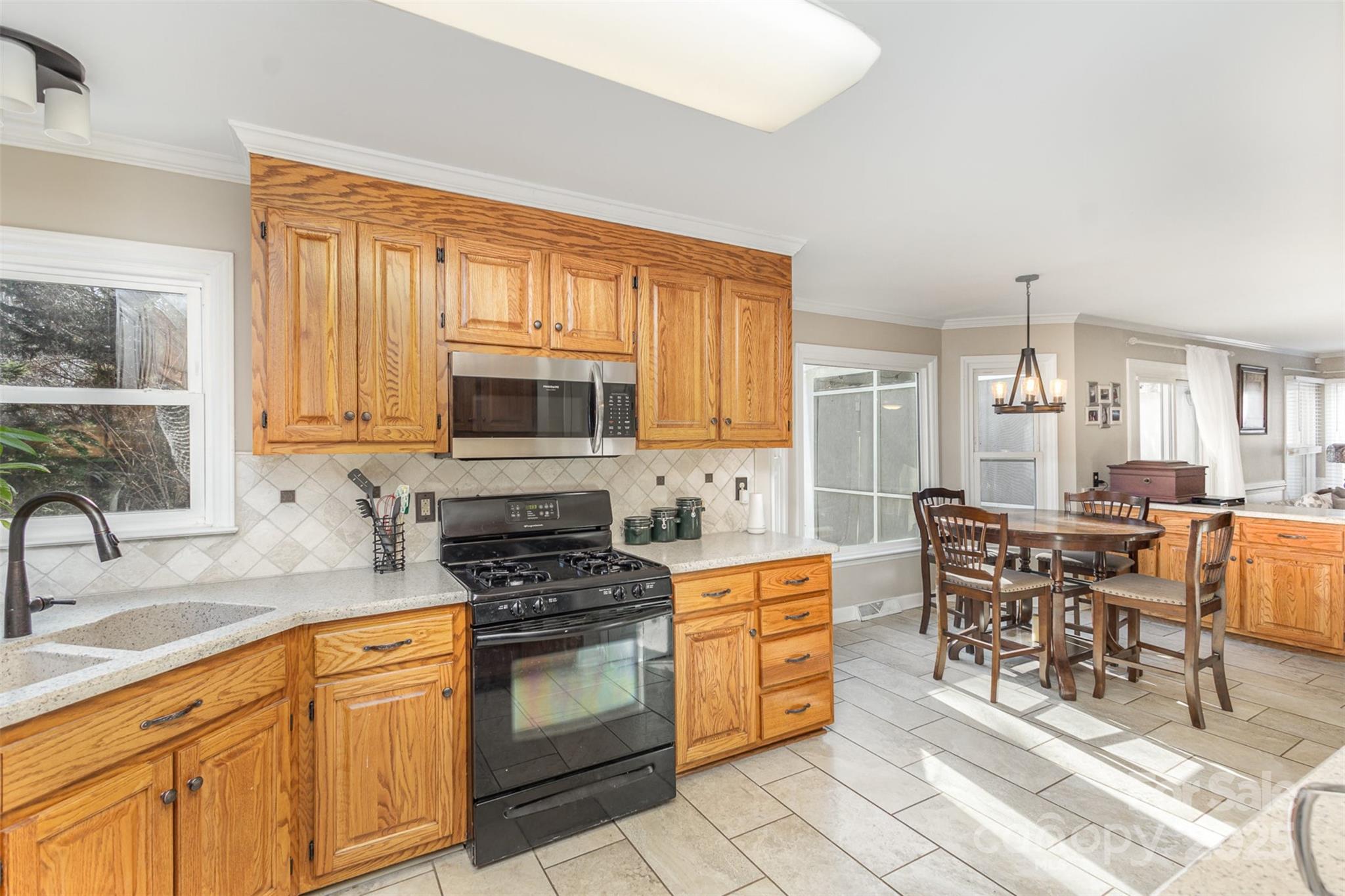 Davis Lake - Residential