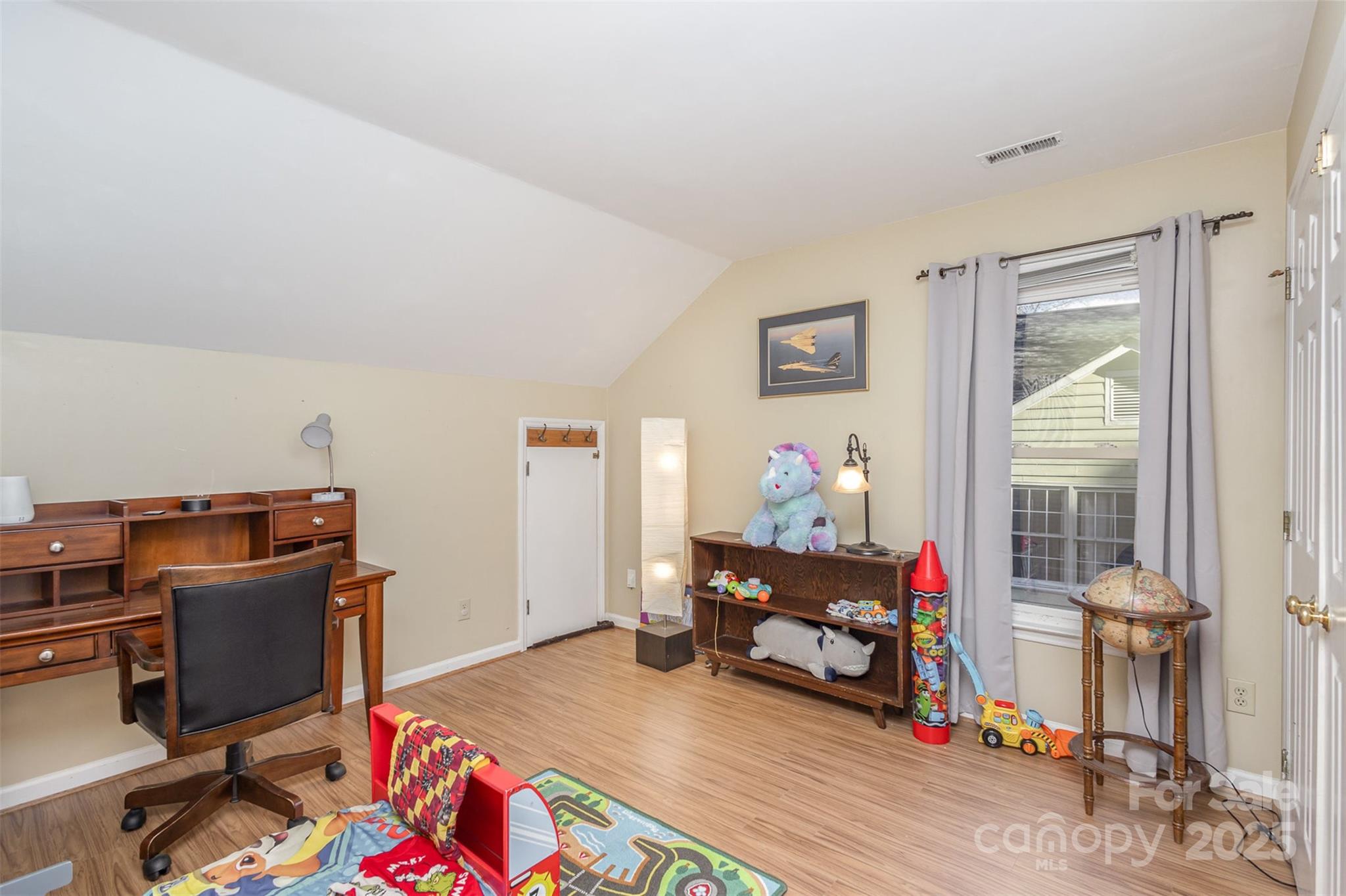 Davis Lake - Residential