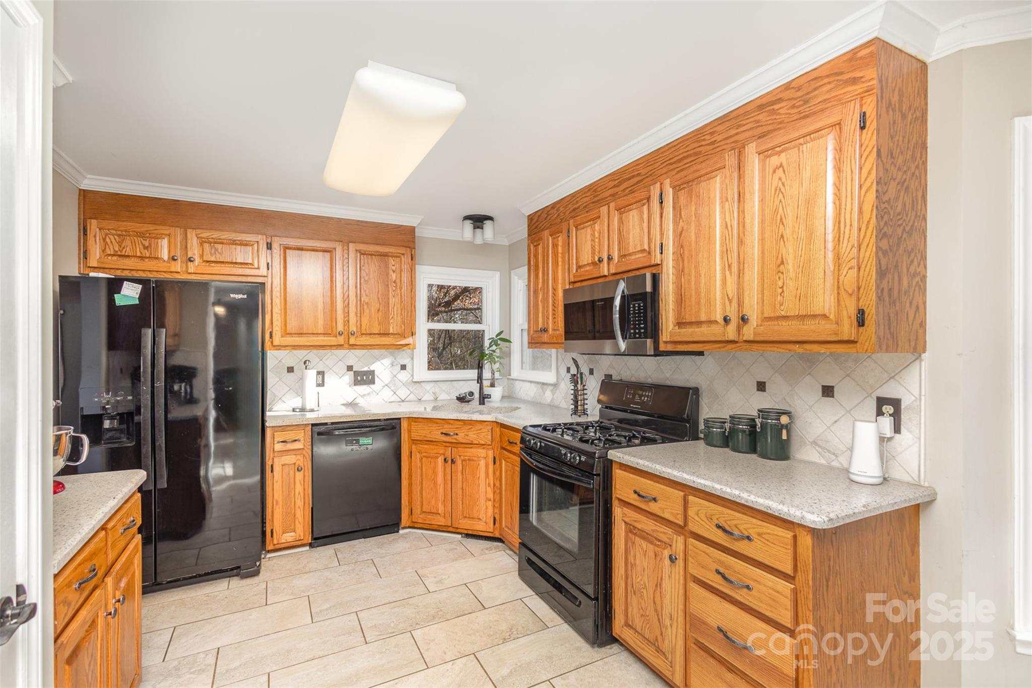 Davis Lake - Residential