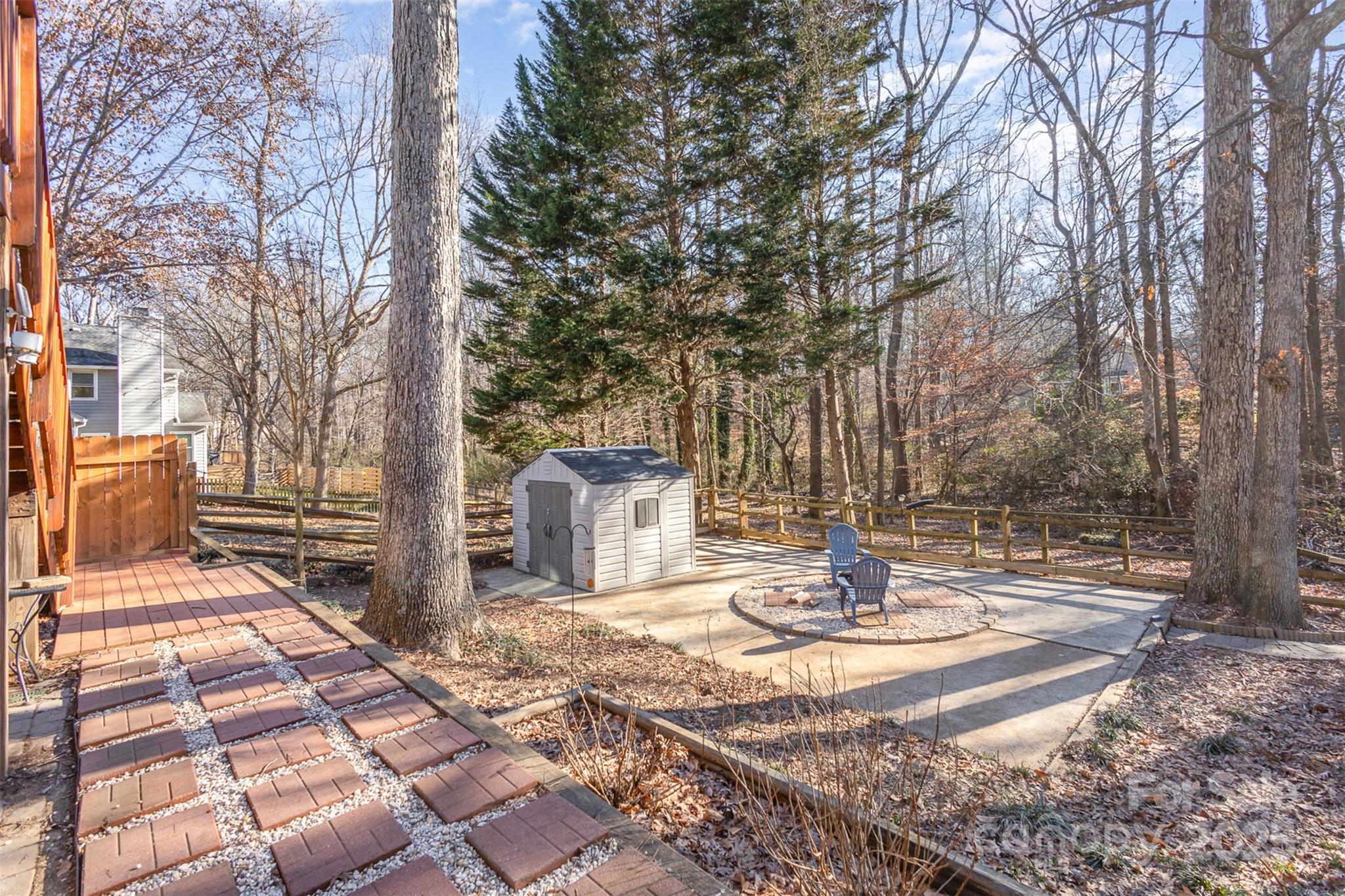 Davis Lake - Residential