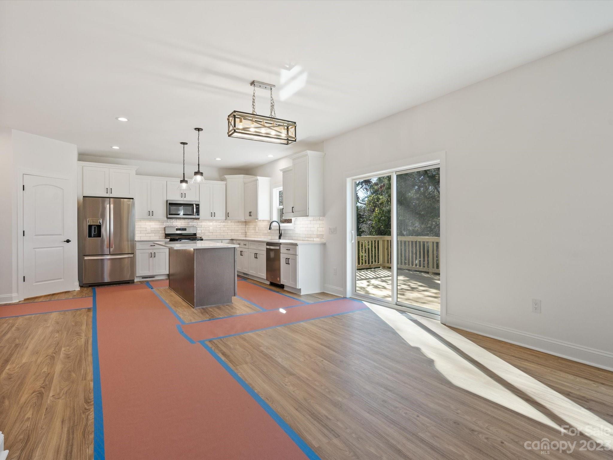 Tega Cay - Residential