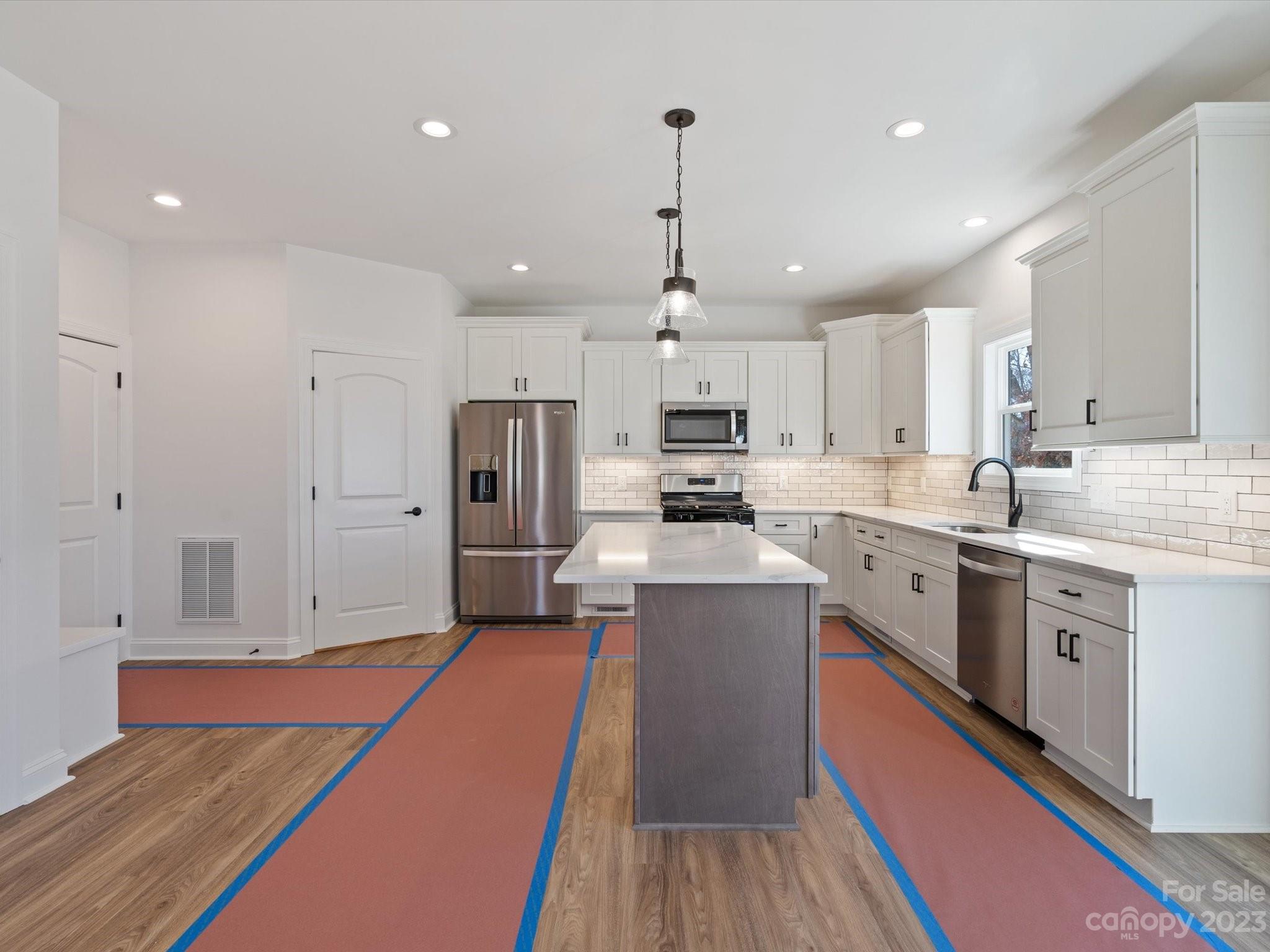 Tega Cay - Residential