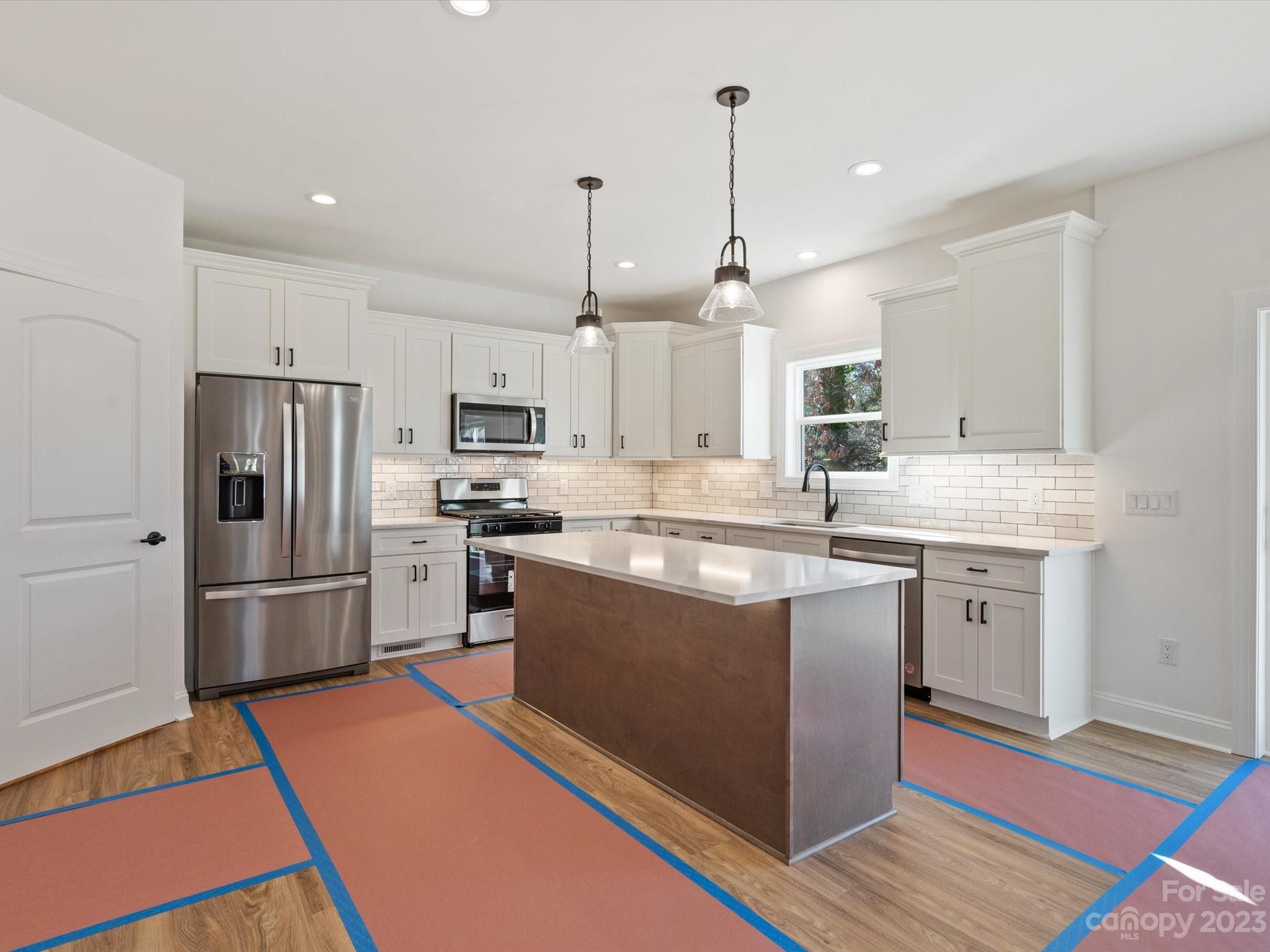 Tega Cay - Residential