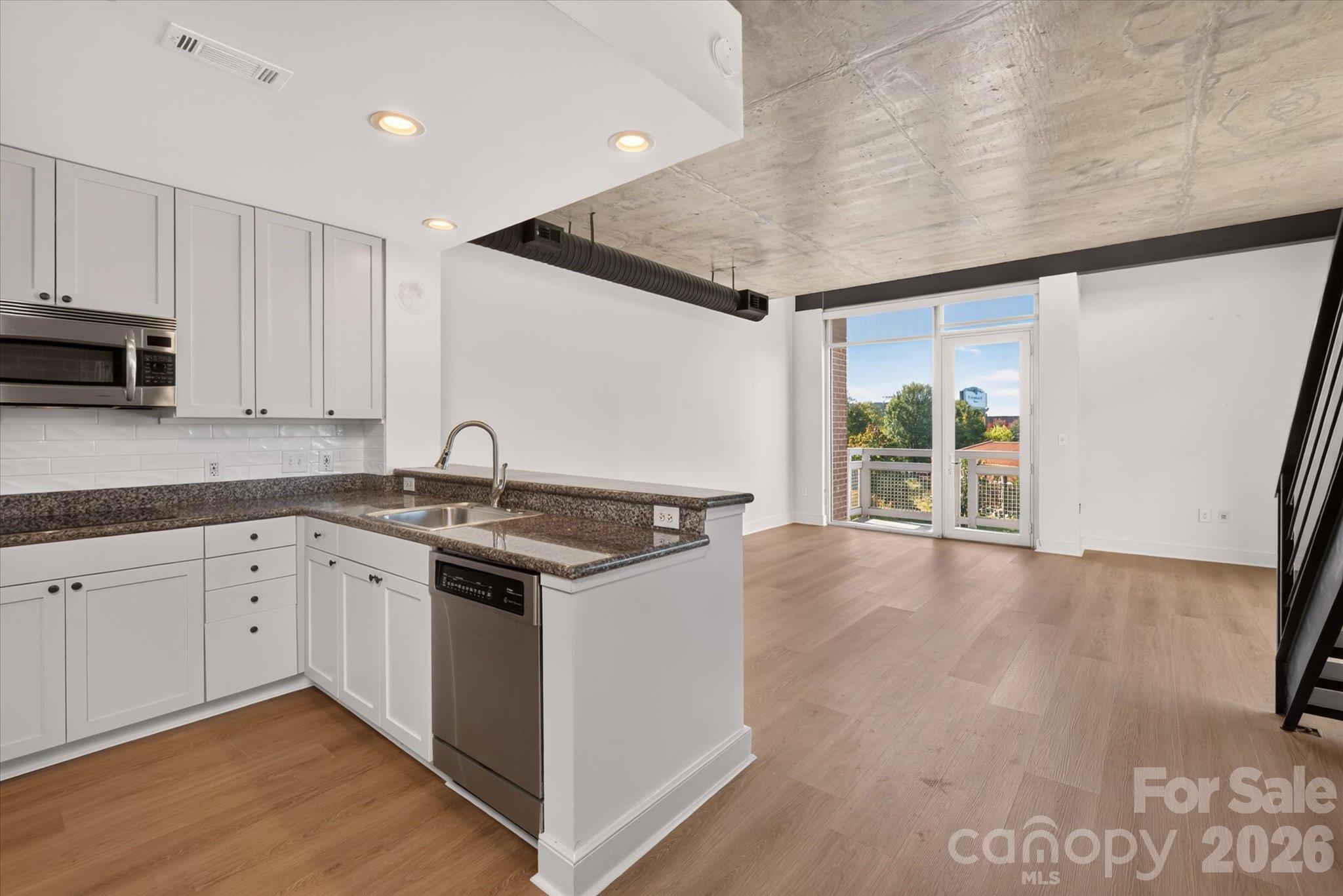 710 W Trade Street 501