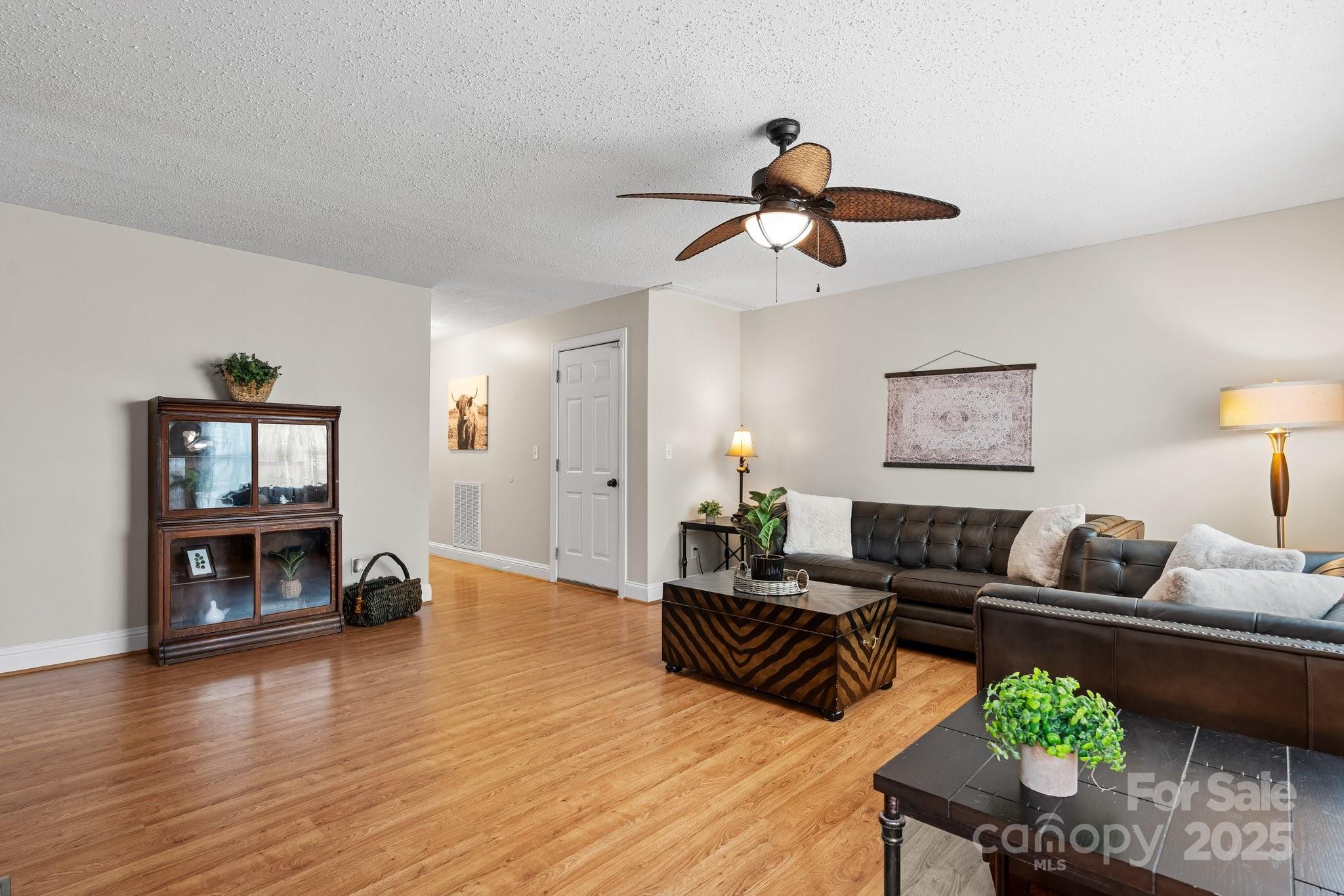 1028 Pocono Place