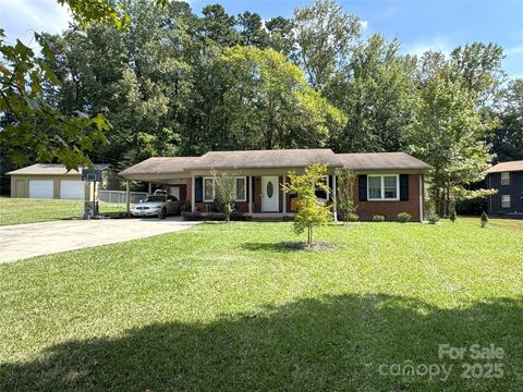 Photo of 1441 Sherwood Drive, Kannapolis, NC 28081 (MLS # 4307010)