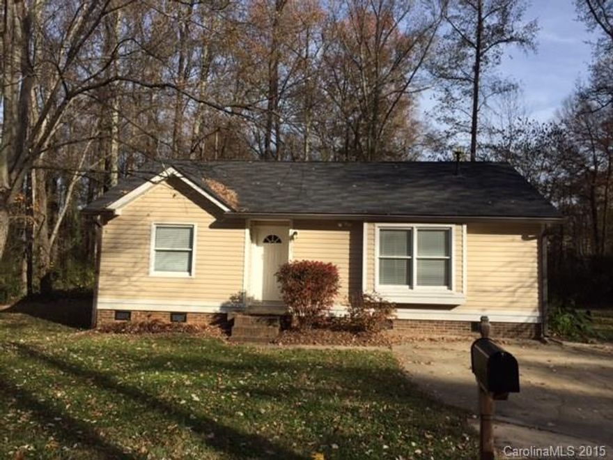 Nice Ranch House with 3 Bedrooms and 2 Full Baths! Private Cul-de-sac Lot!