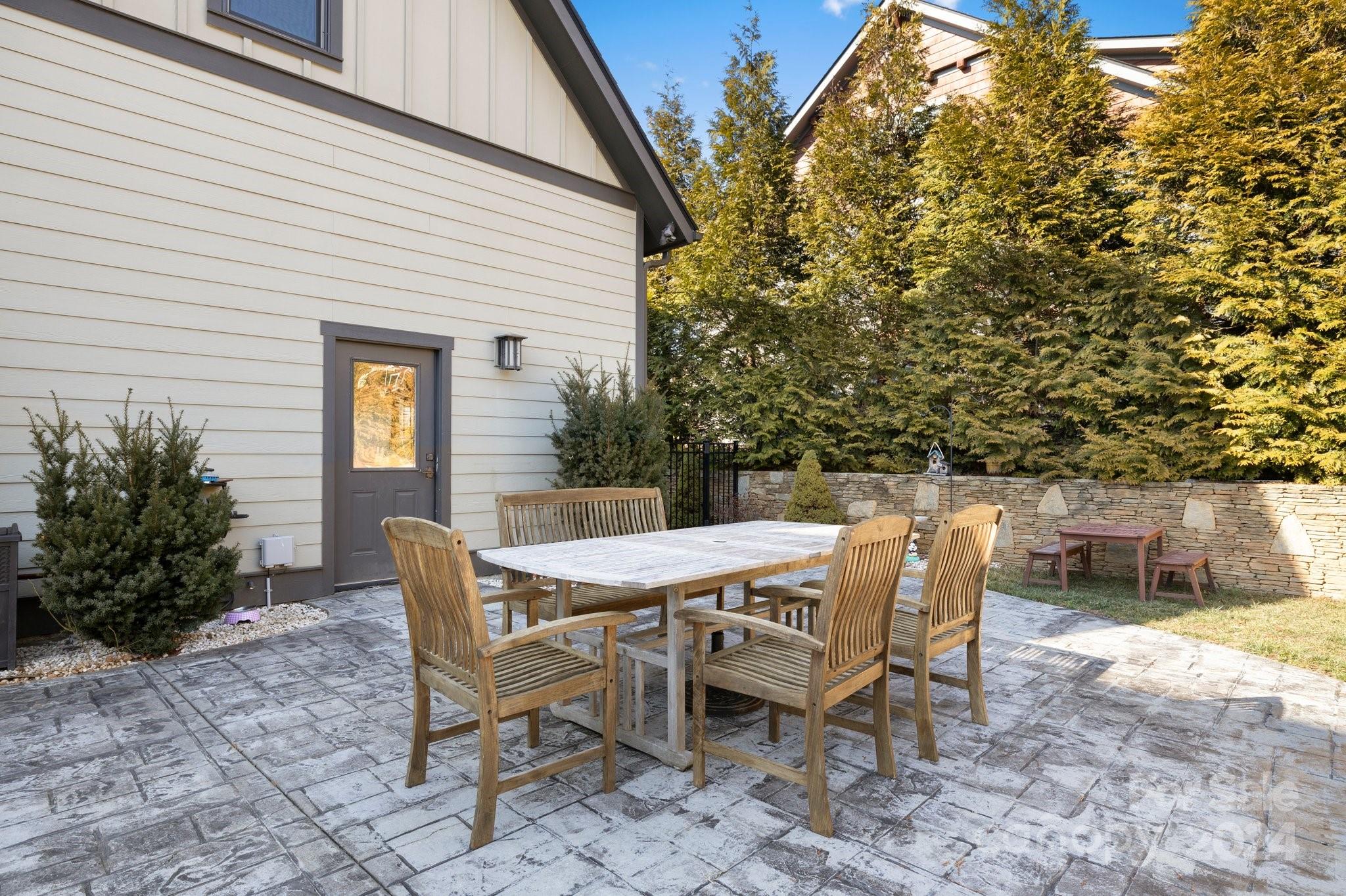 The Grove At Haw Creek - Residential