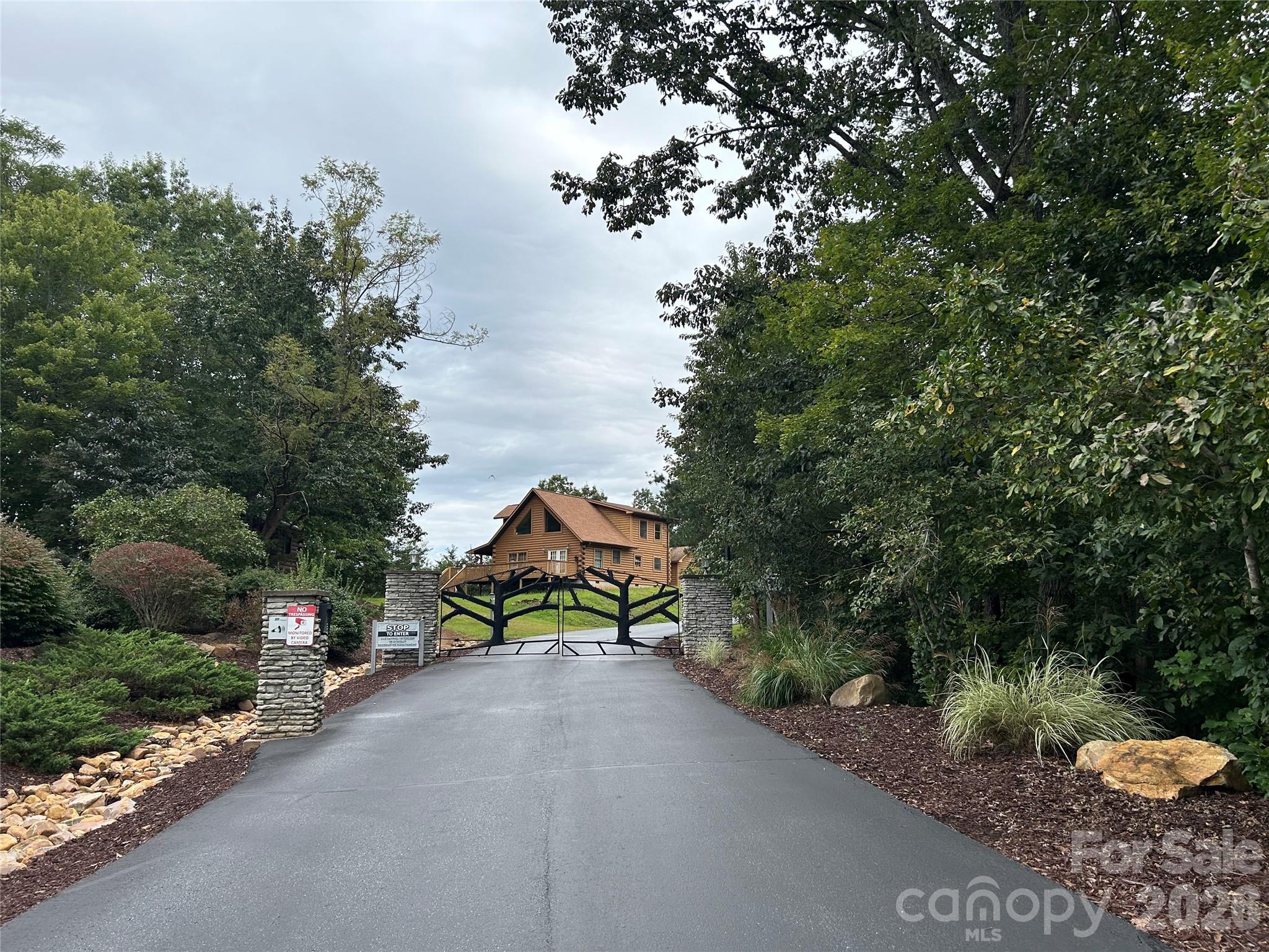 South Mountain Peaks - Land