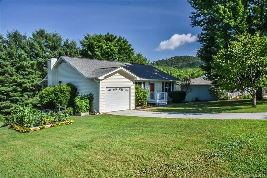 Fantastic Weaverville location near schools, Lake Louise Park, soccer field, library, coffee house, bakery and all shopping and dining! This well cared for home offers a cul-de-sac location, granite countertops, wood burning fireplace, and lots of extra space in the basement for your workshop, hobby or media room. Two garden spots and a small fenced area for your pets. Concrete driveway with french drain. Community water system $31.79 per month.