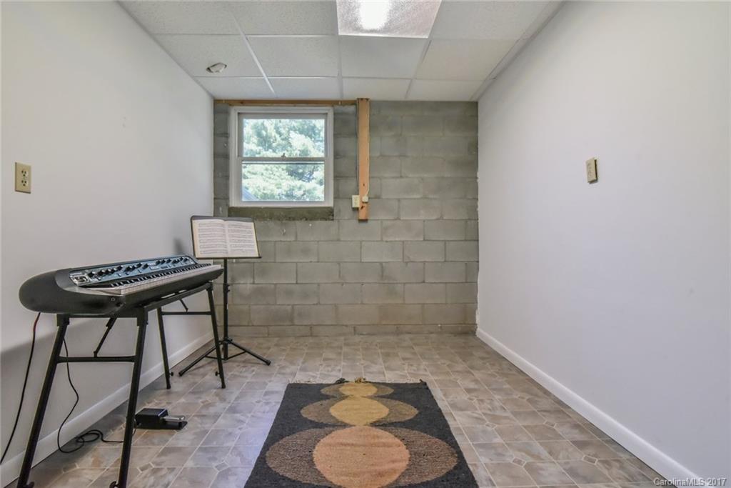 Dogwood Knolls - Residential