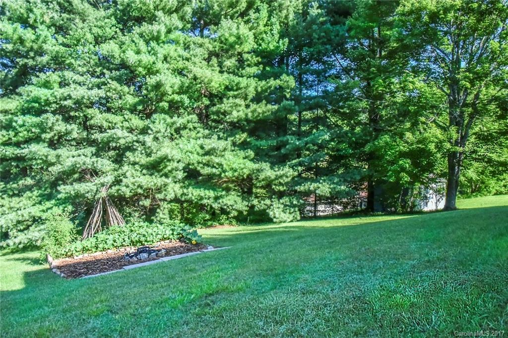 Dogwood Knolls - Residential