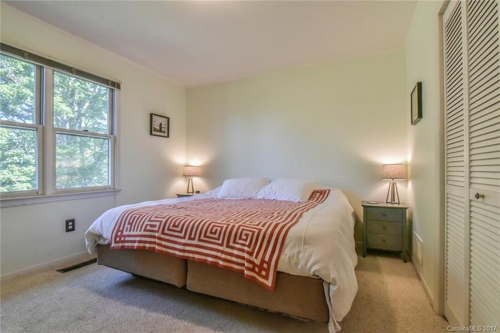 Dogwood Knolls - Residential