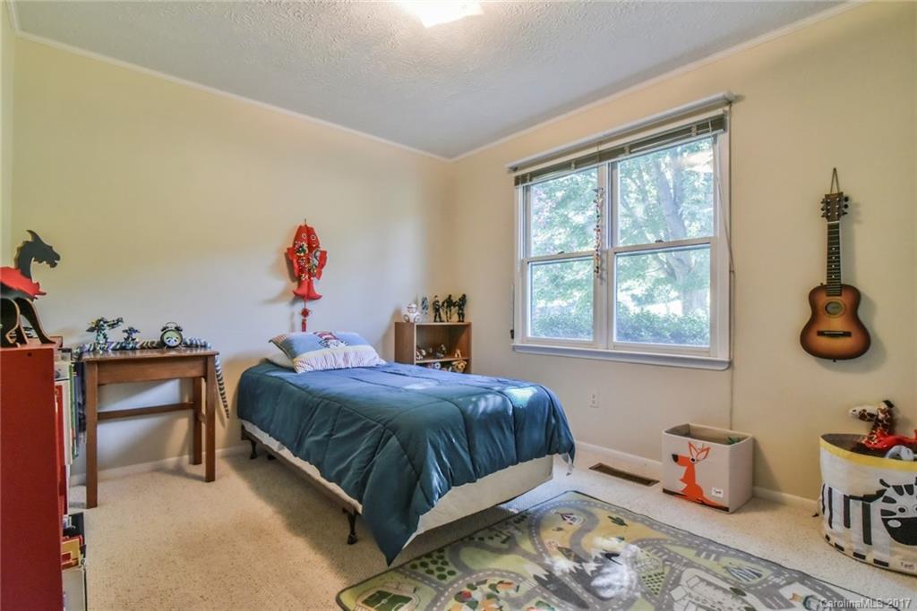 Dogwood Knolls - Residential