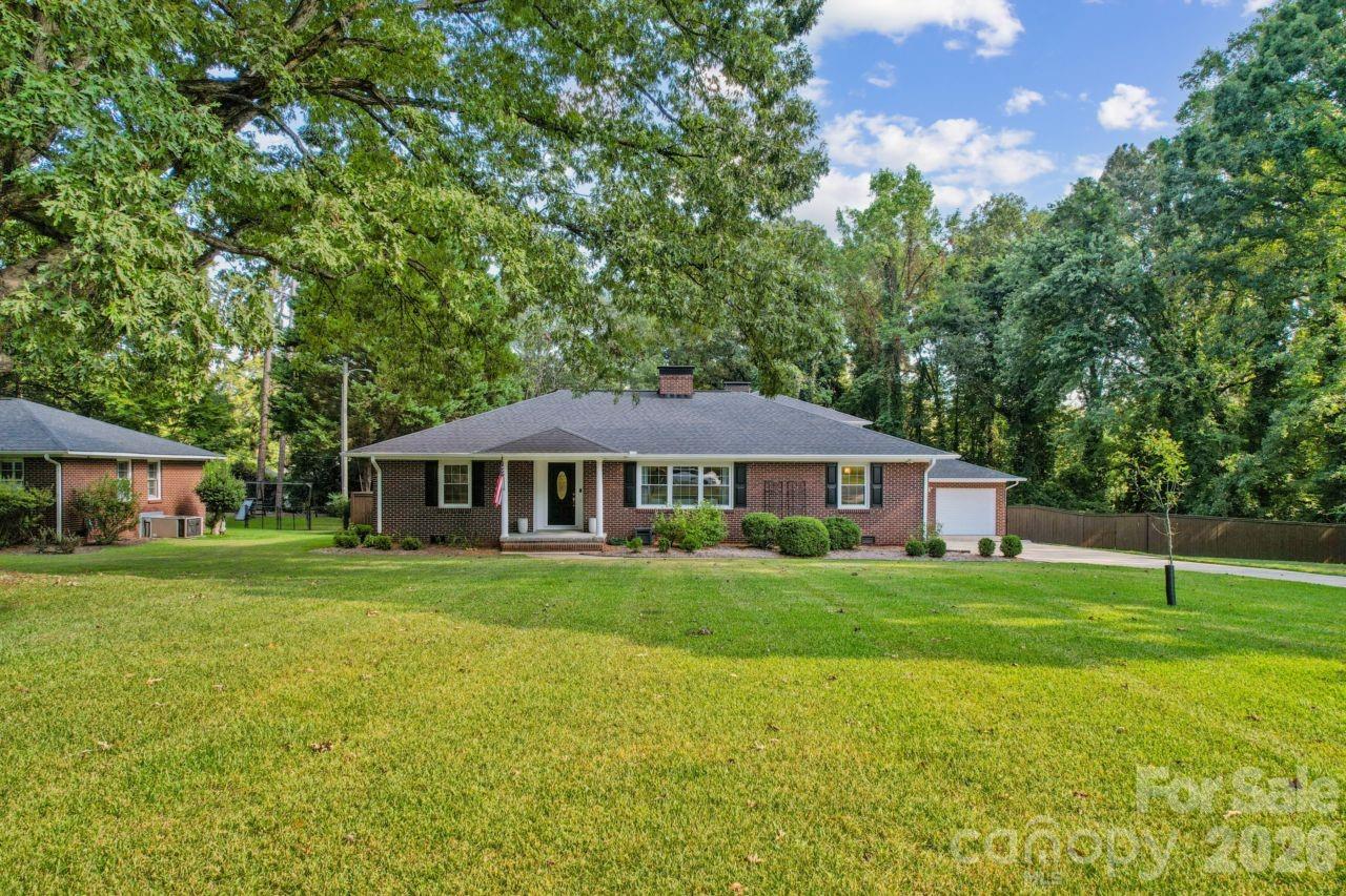 1729 Lumpkin Circle
