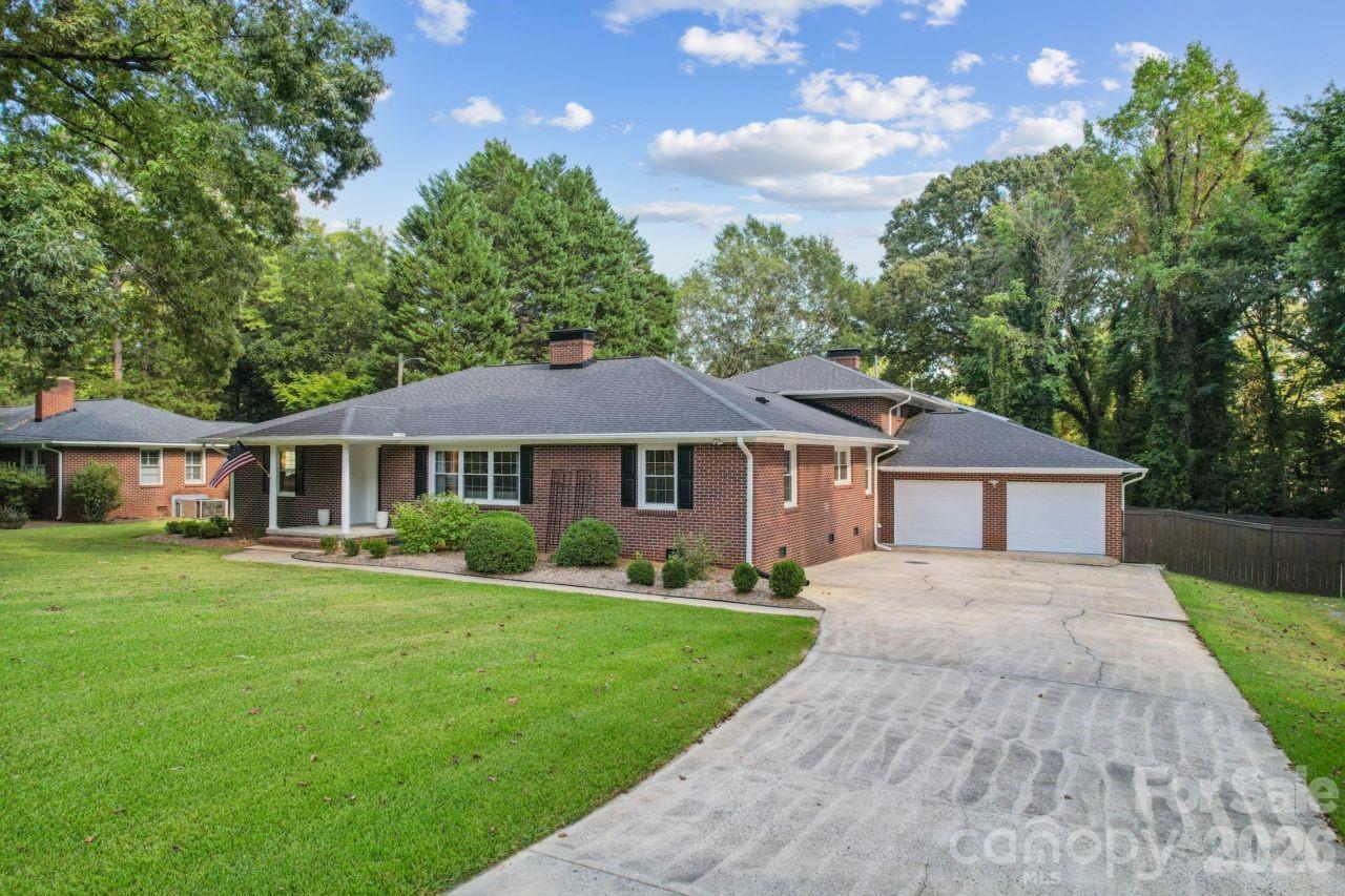 1729 Lumpkin Circle