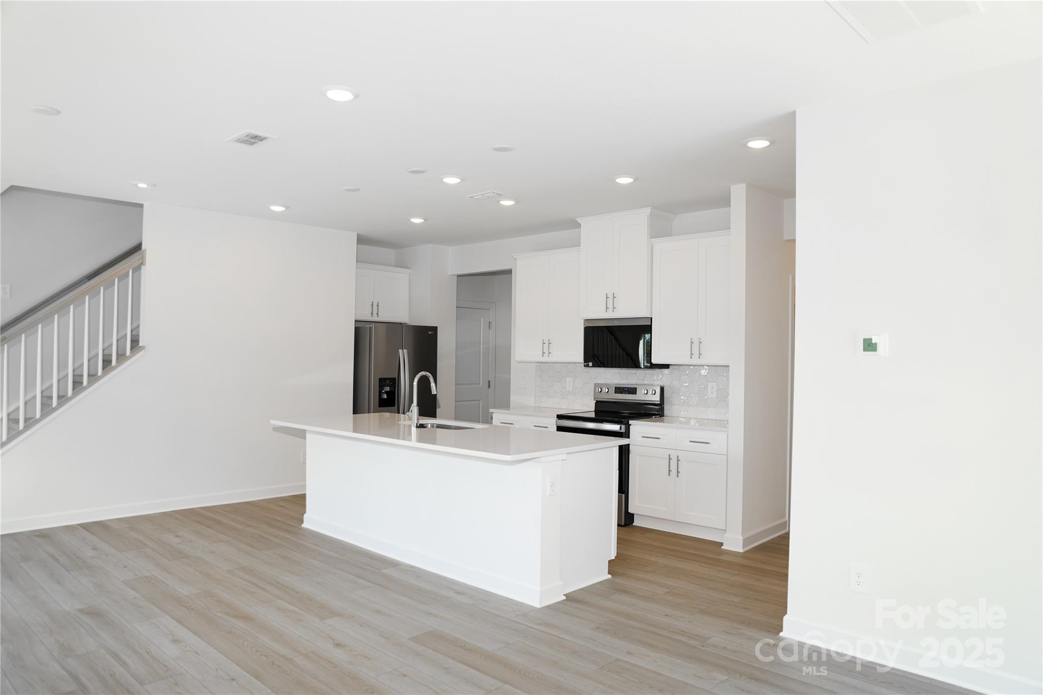 5029 Poplin Valley 40