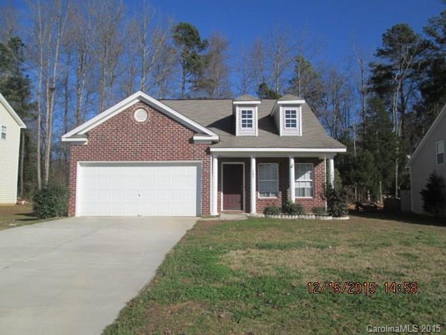 Cute home in established neighborhood.  Plenty of space.  Screen porch on he back of the home.