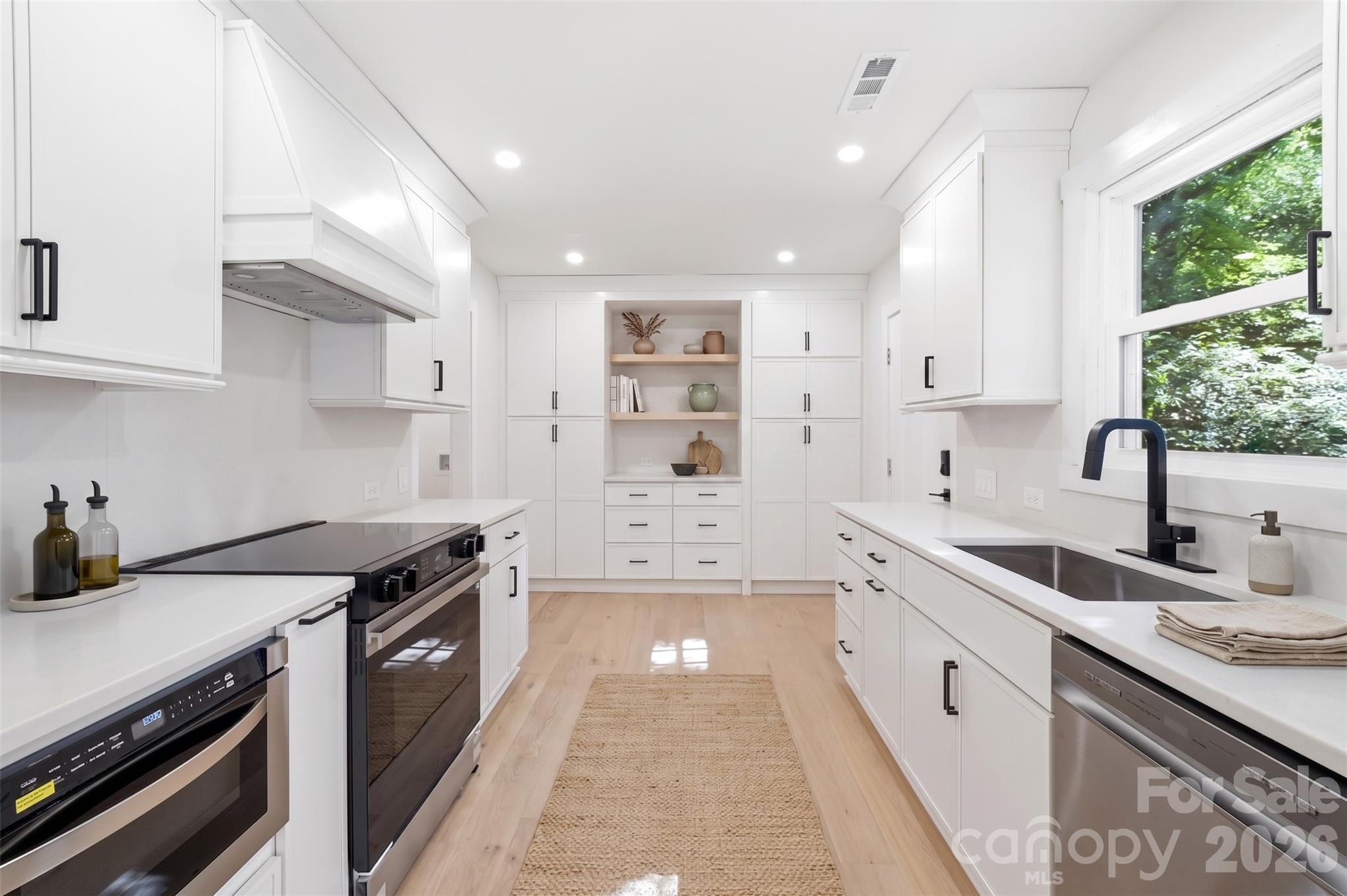 6900 Norchester Court