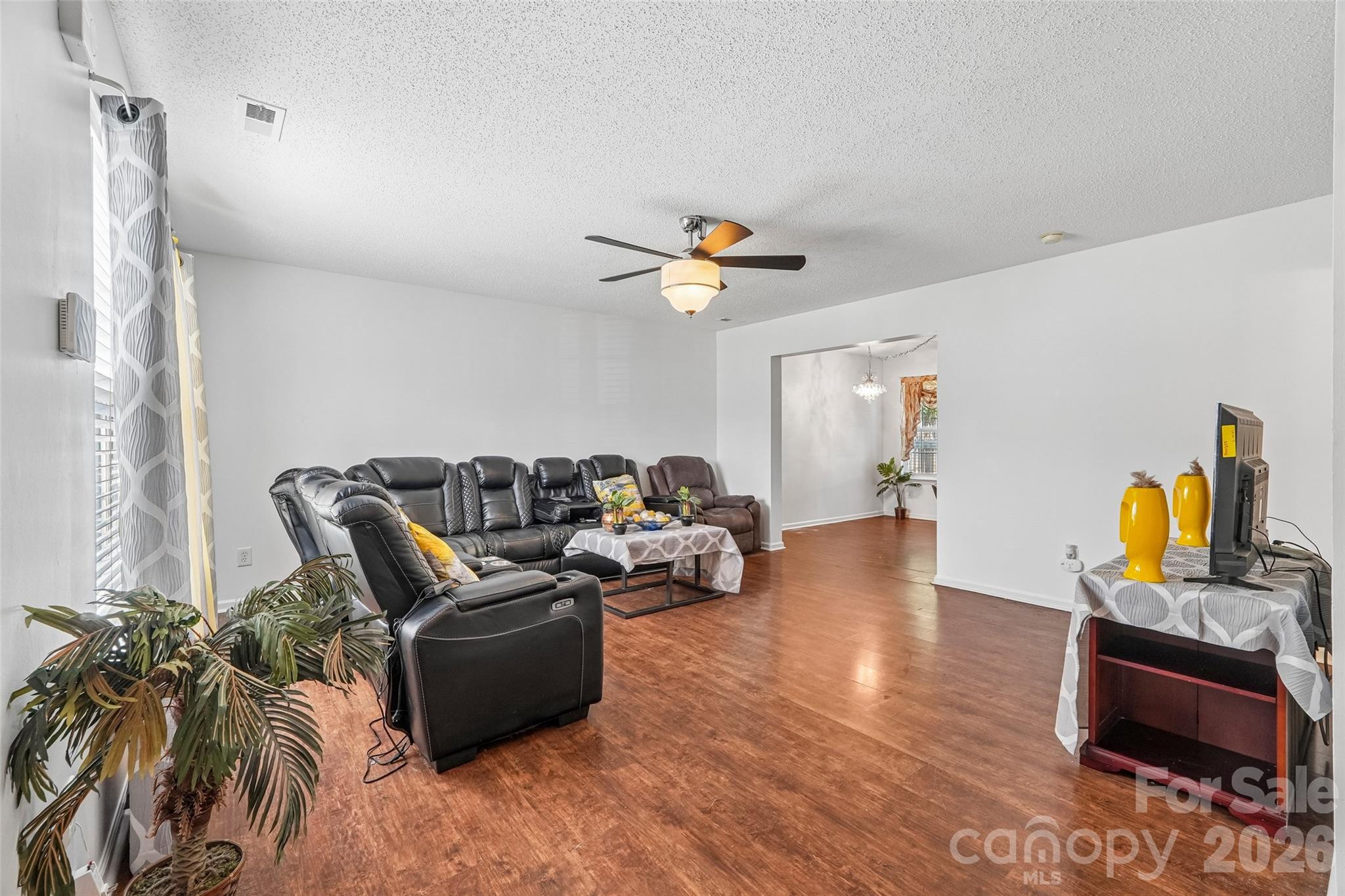 4926 Elizabeth Road