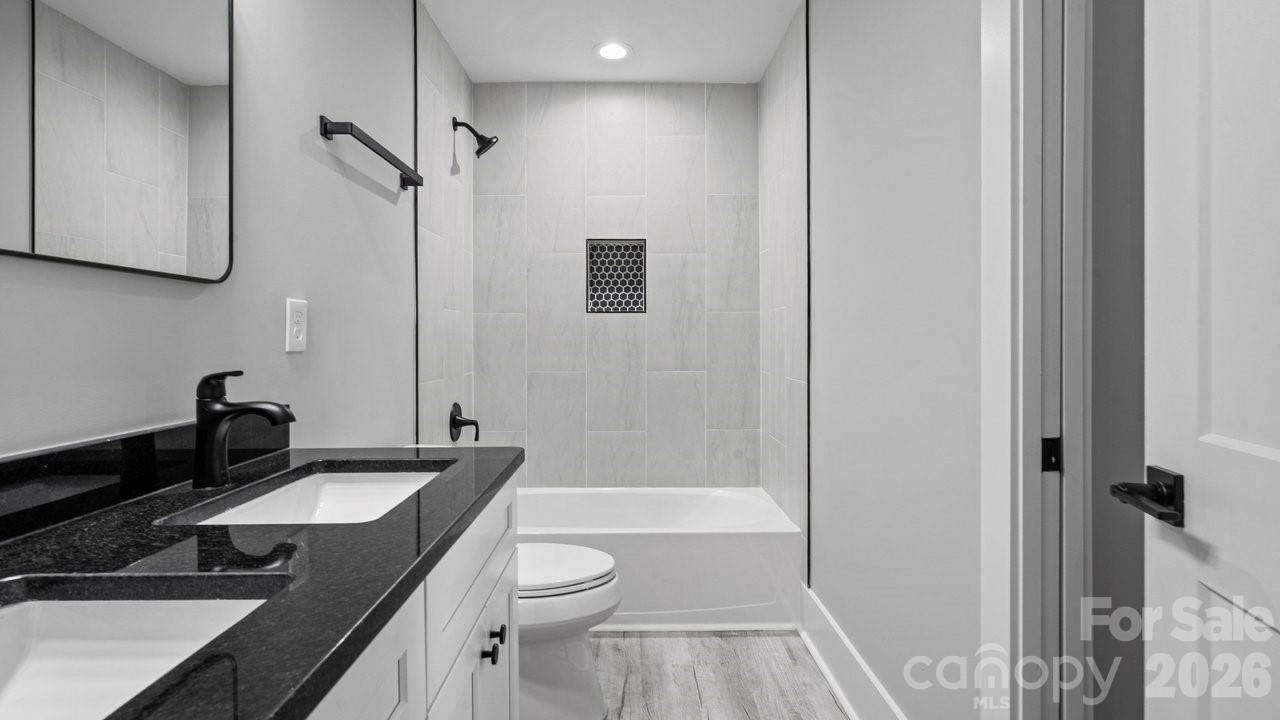 Central Place - Residential