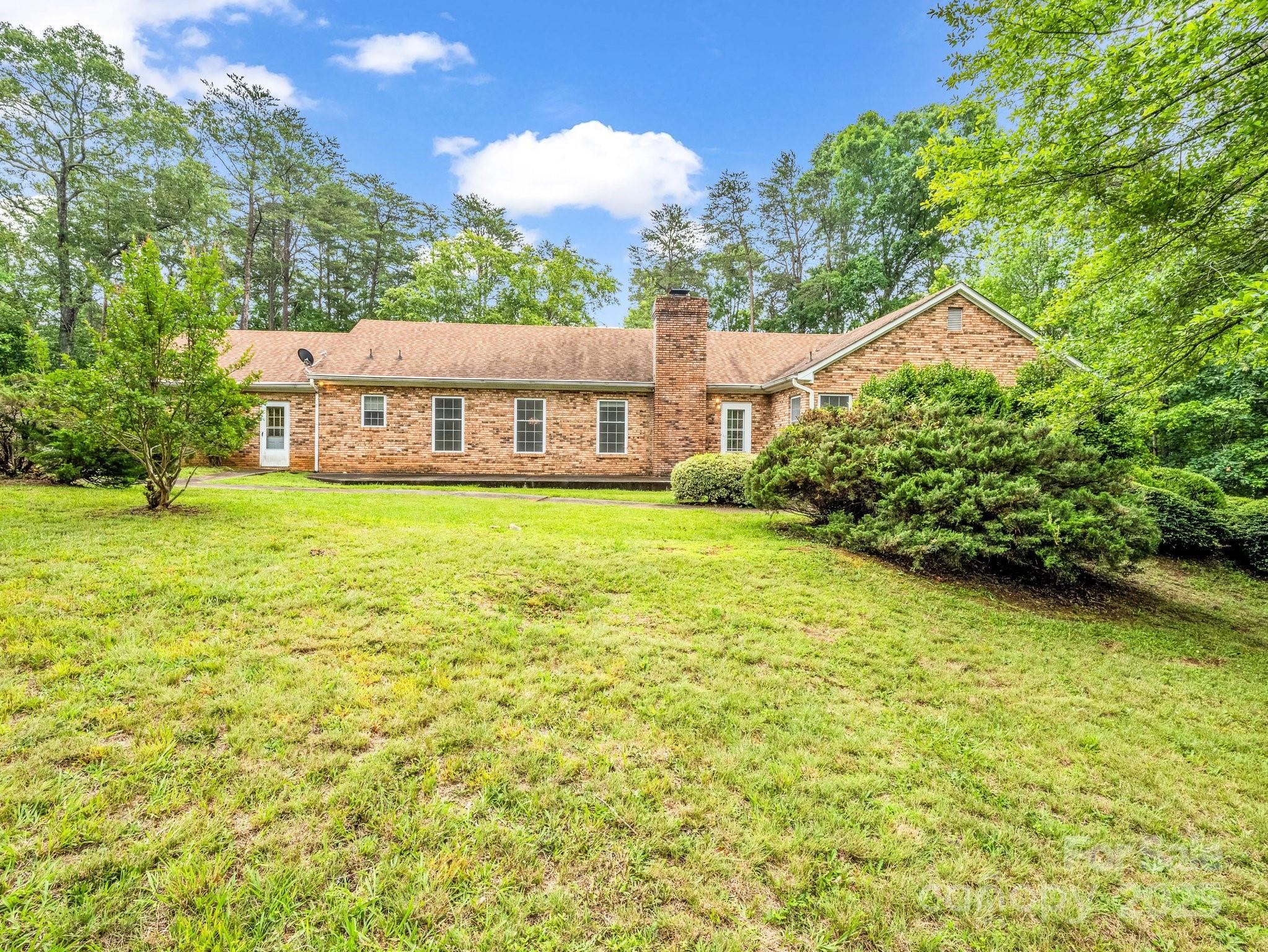 2000 Golf Course Road