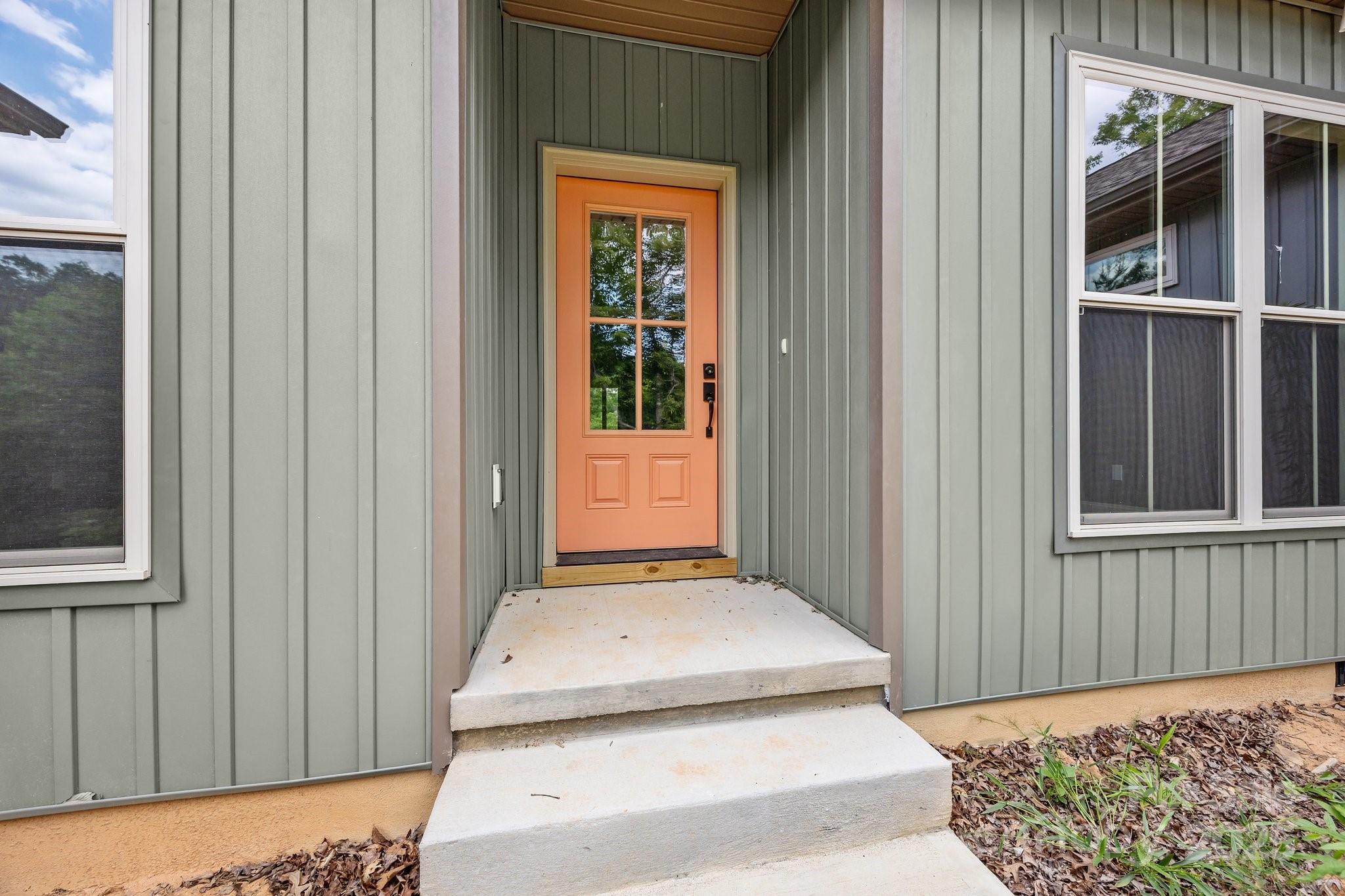 140 Cove Crest Drive