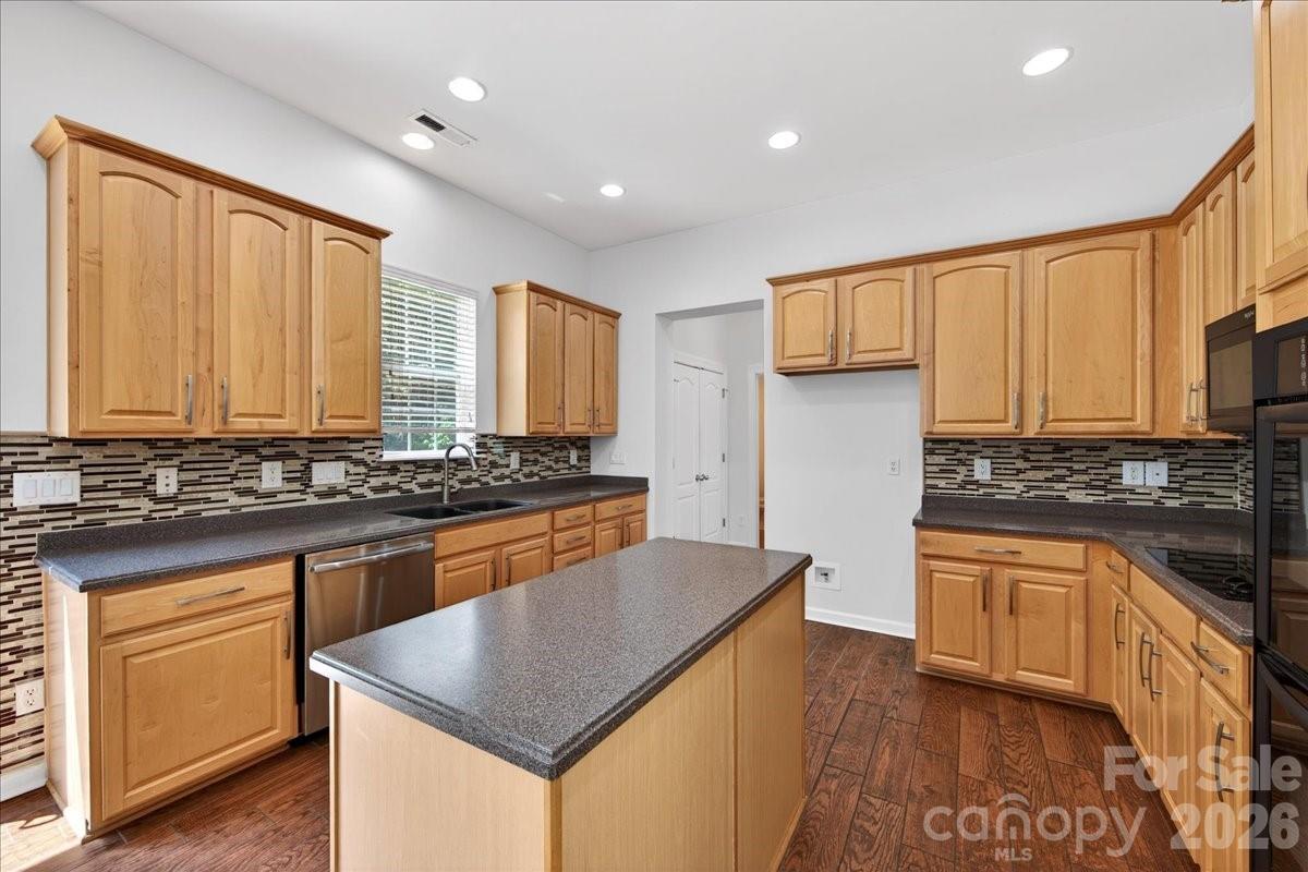 Wesley Oaks - Residential