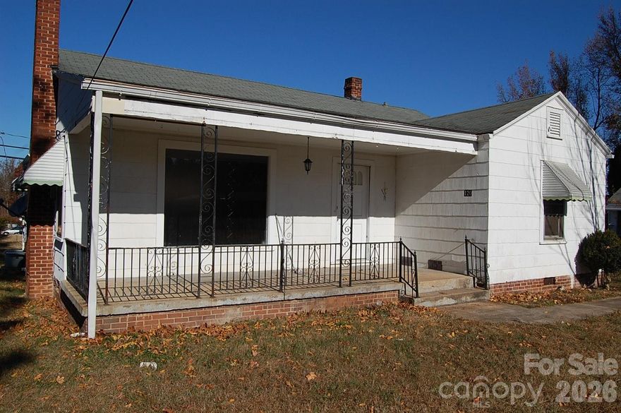 Property consists of three houses all currently tenant occupied.  

120 Sunset 1434 sf.  3 bedrooms 1.0 bath, Hardwood floors in den, dining room, carpet in bedrooms.  Front porch.  Roof replaced 2019.
    Shared driveway with the other two houses.  Kitchen appliances, washer/dryer connection.  Please do not               
     disturb TENANTS.  Long term tenant.  

130 Sunset    1504 sf.  3 bedrooms 1.0 bath.  Hardwood floors in den, dining room, carpet in bedrooms.  Front 
     porch    Roof replaced 2019.
    Shared driveway with the other two houses.  Kitchen appliances, washer/dryer connection.  Please do not               
     disturb TENANTS.  Long term tenant.  

126 Sunset Garage apartment 882 sf. unfinished area 962 sf.  2 bedroom 1 bath  kitchen appliances.  Laundry   
     area in unfinished downstairs area.   Roof replaced in 2024.  Please do not disturb TENANTS.  Long term tenant.