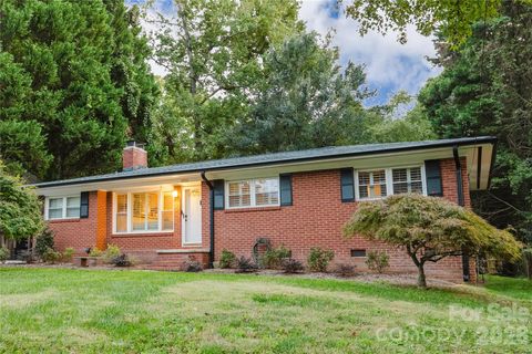 Photo of 4920 Raymond Place, Charlotte, NC 28205 (MLS # 4360323)