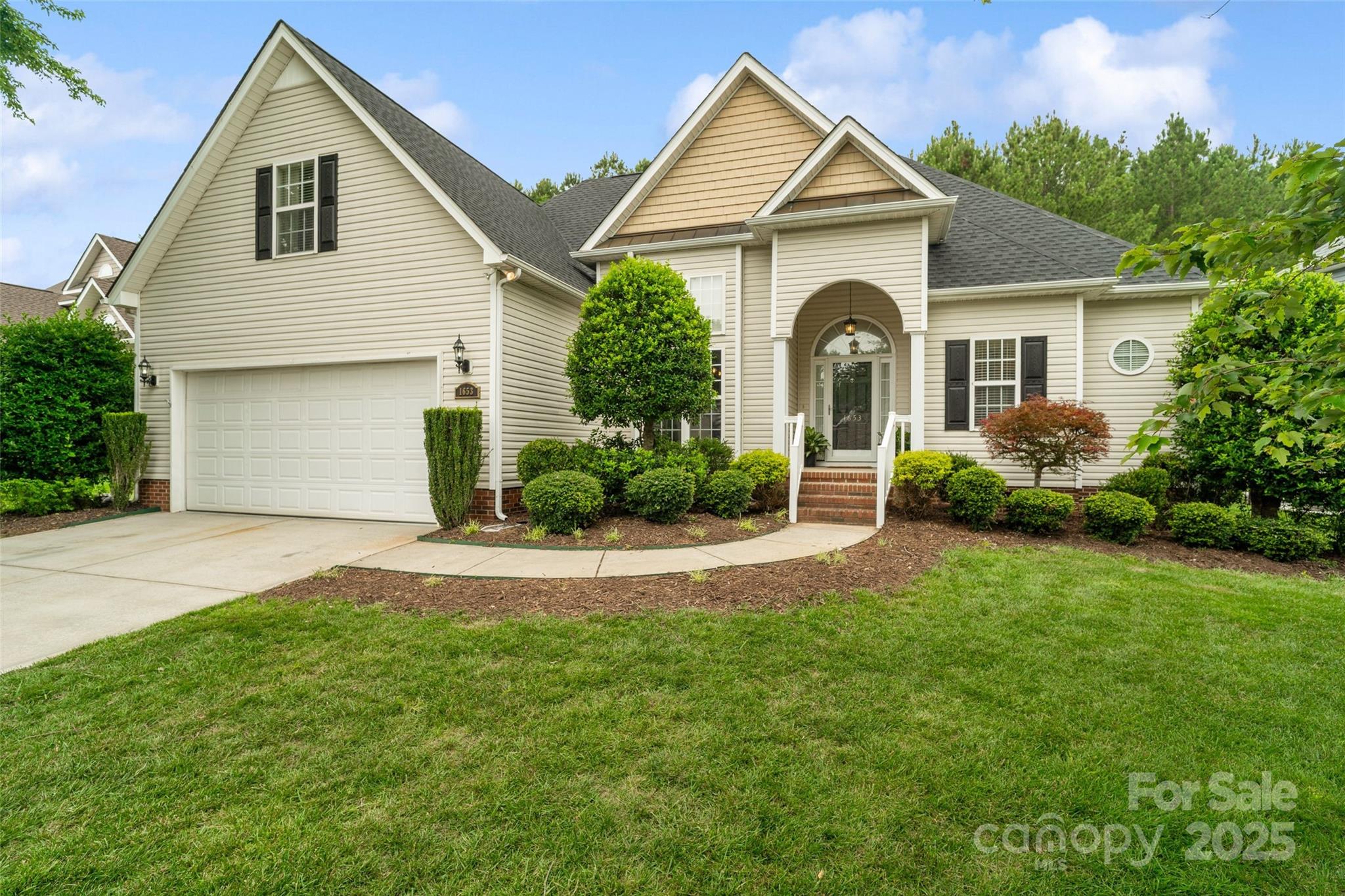 1653 Shetland Lane
