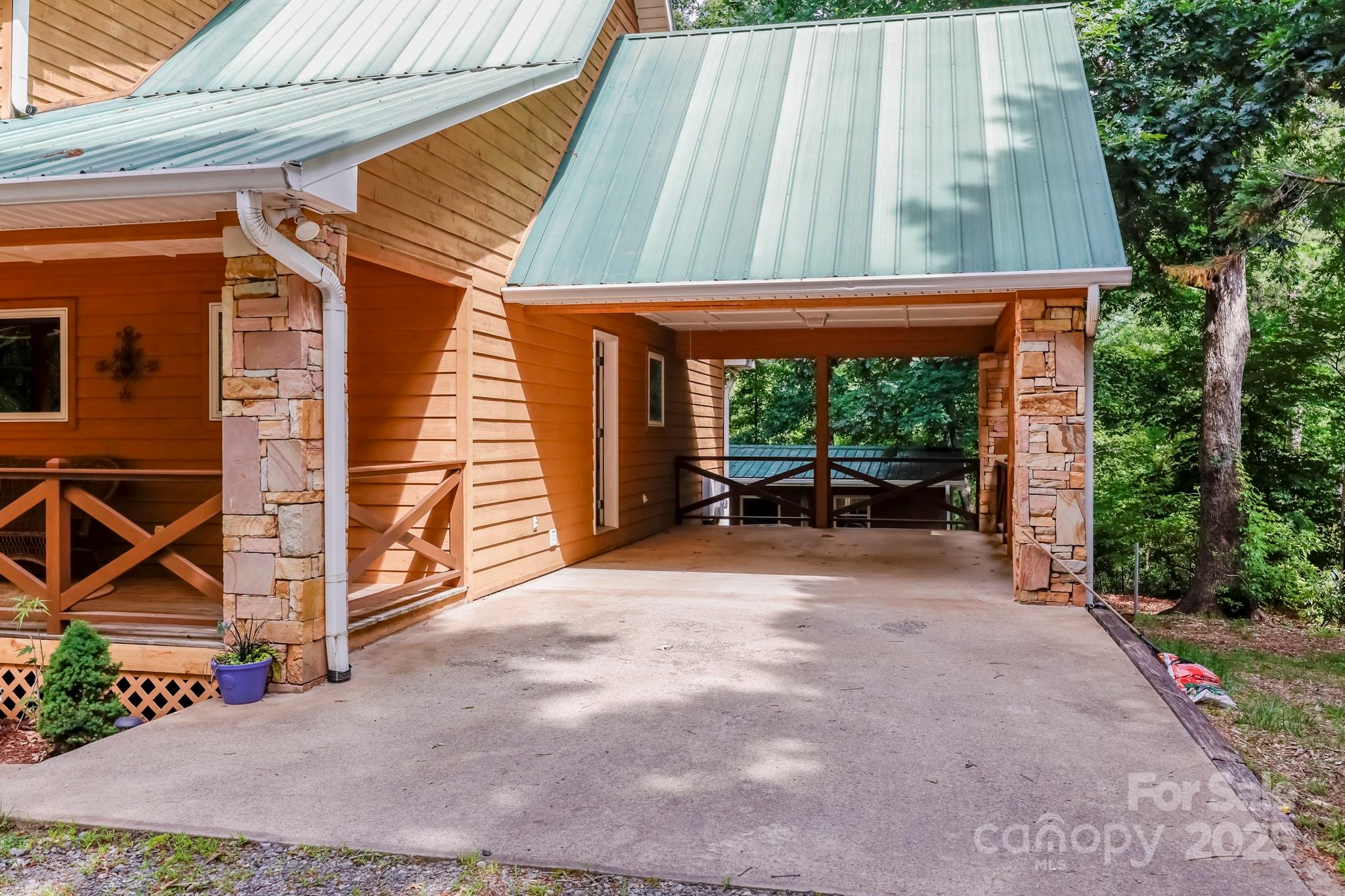 187 W Wilderness Road