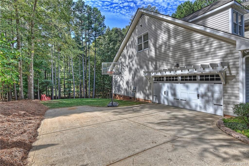 The Harbour at The Pointe - Residential