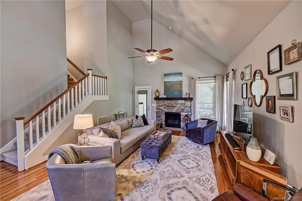 The Harbour at The Pointe - Residential