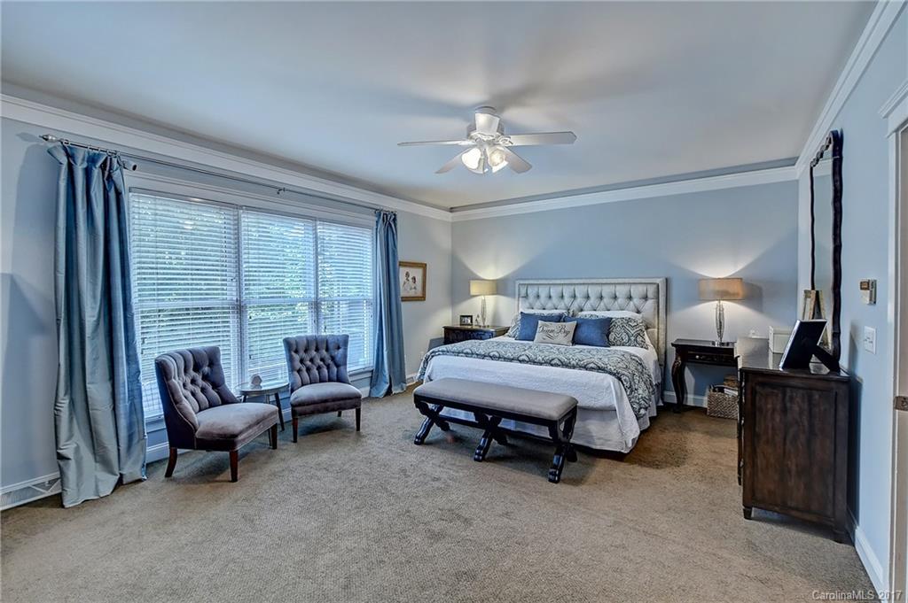 The Harbour at The Pointe - Residential