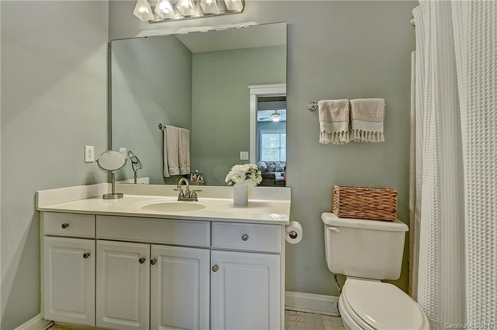 The Harbour at The Pointe - Residential