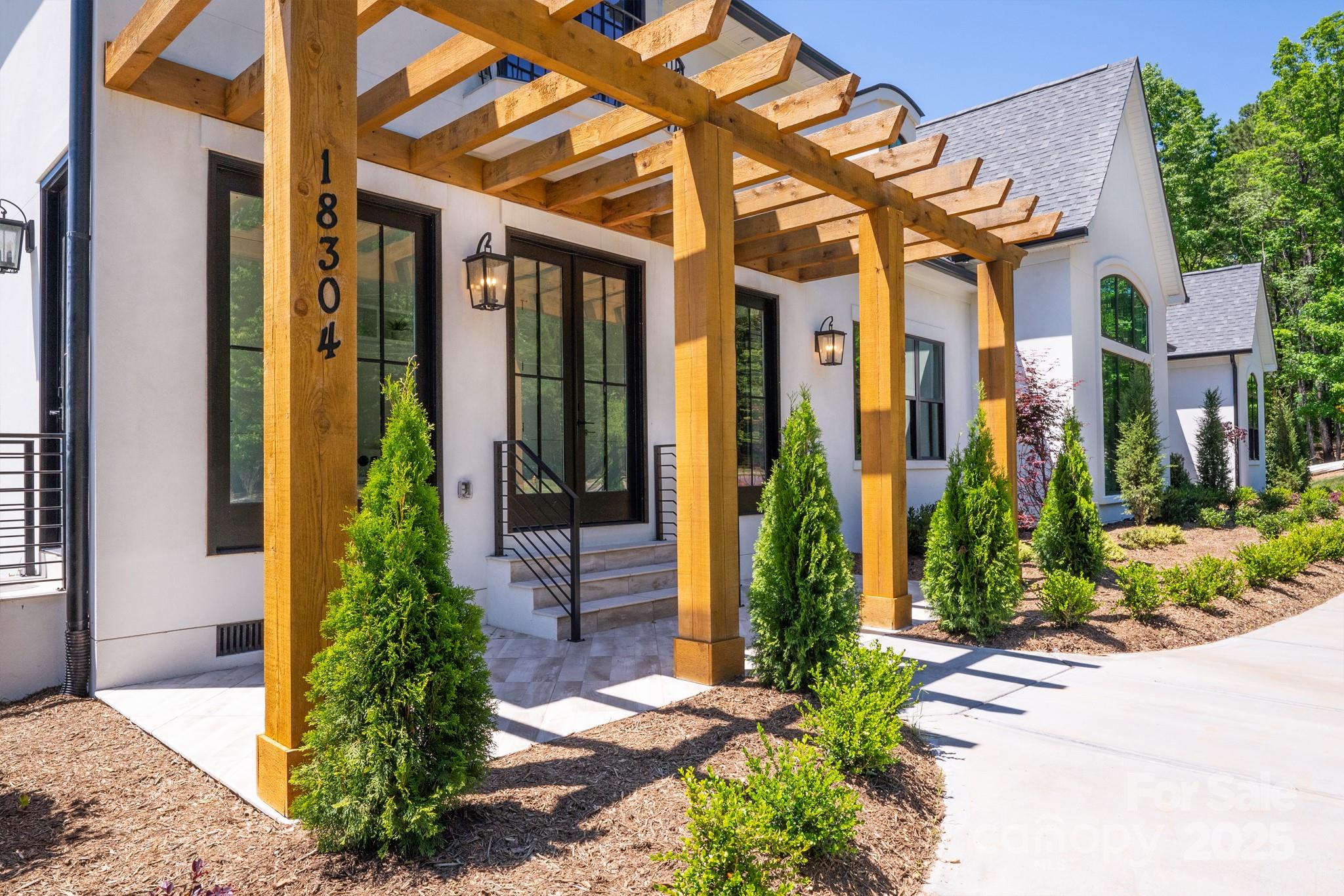 18304 Rosapenny Road