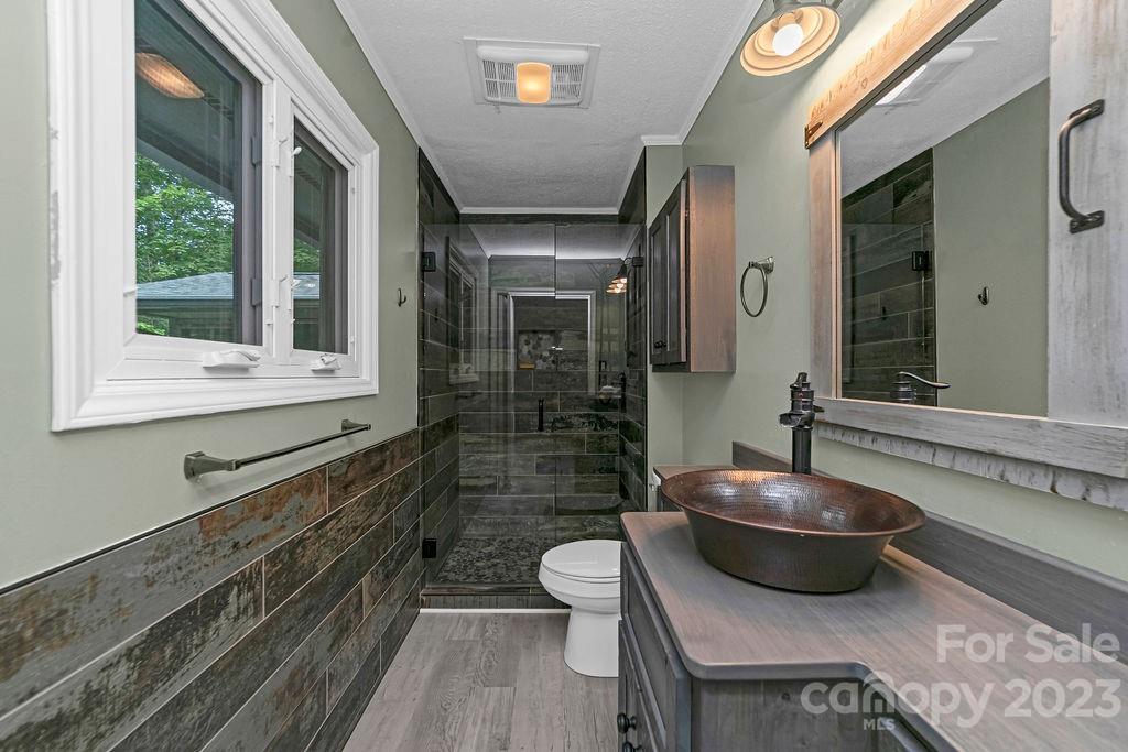 Connestee Falls - Residential